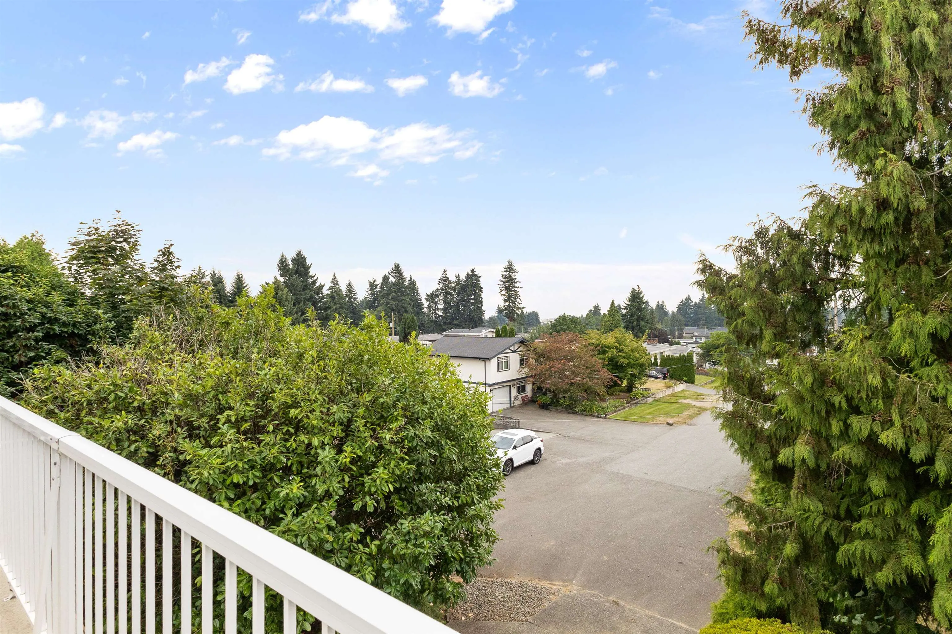 2241 Bevan Crescent