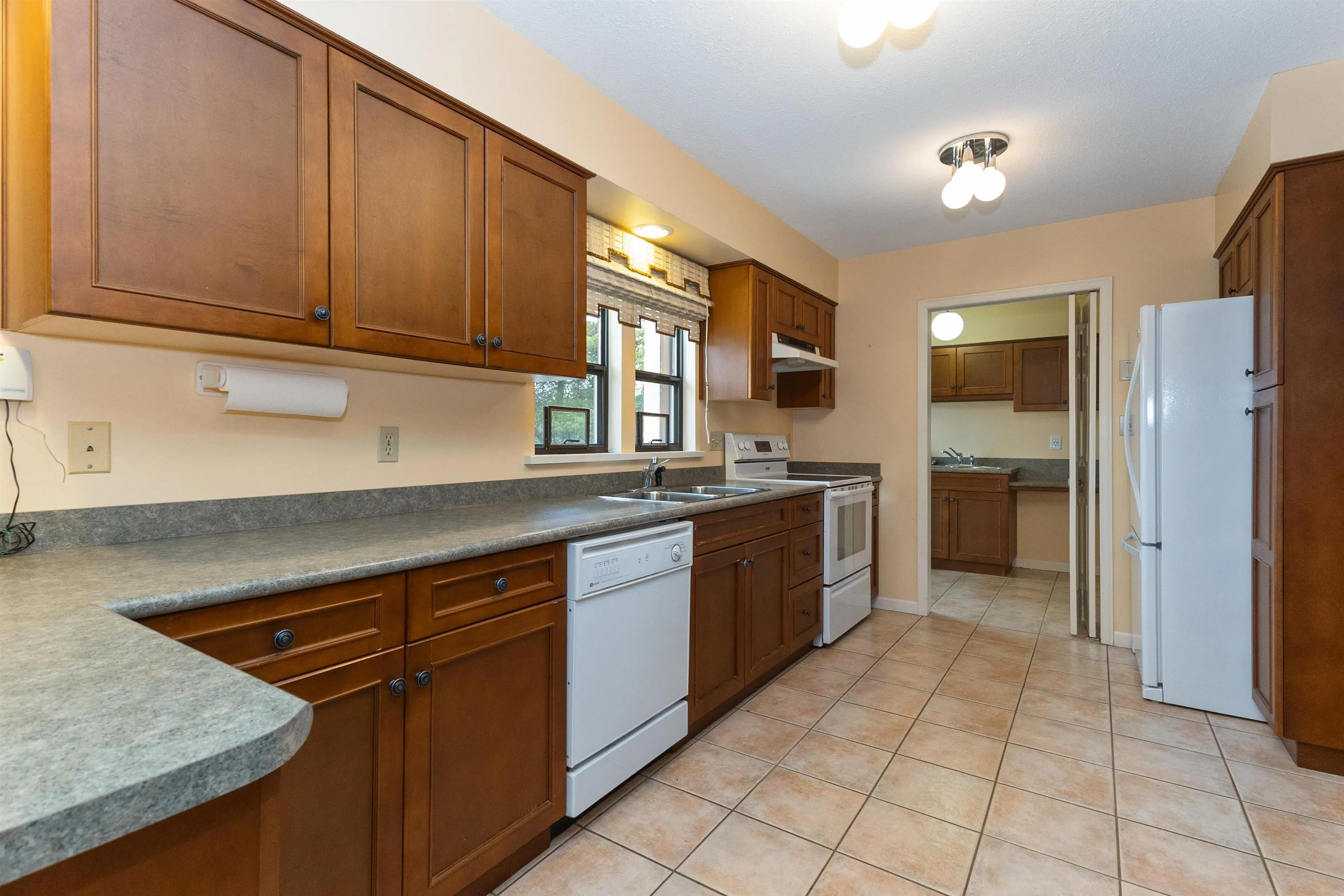 2241 Bevan Crescent