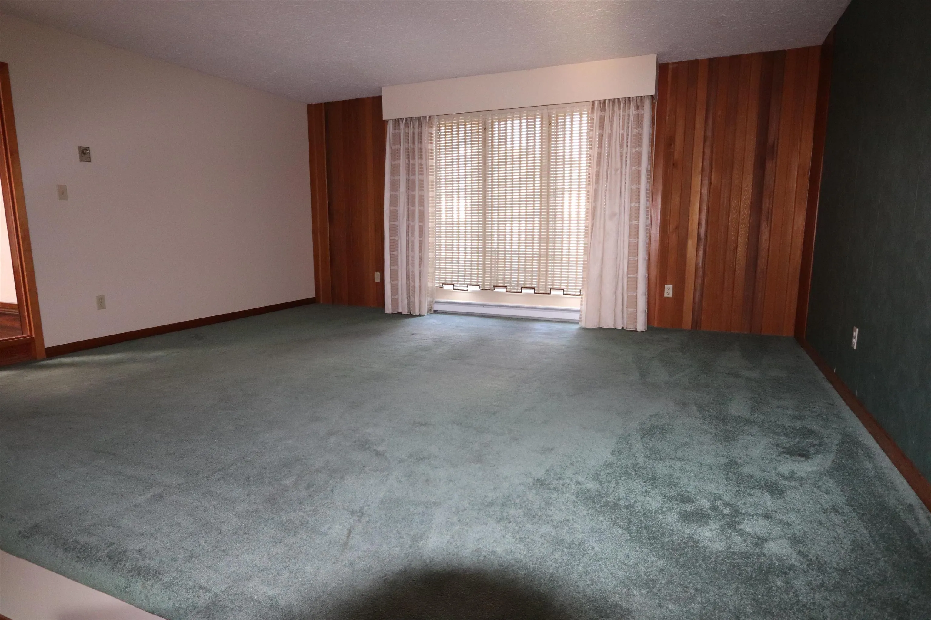 2241 Bevan Crescent