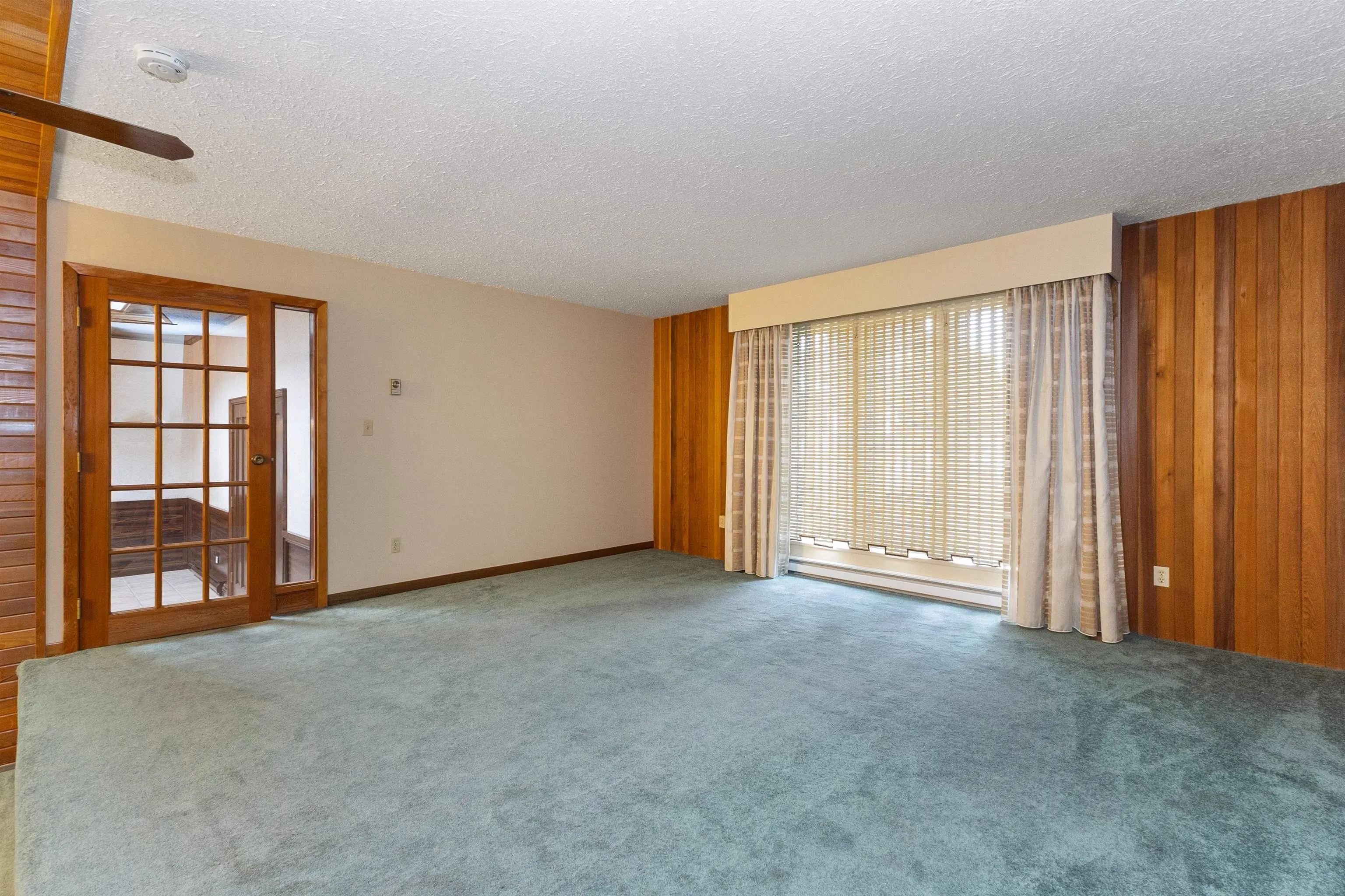 2241 Bevan Crescent