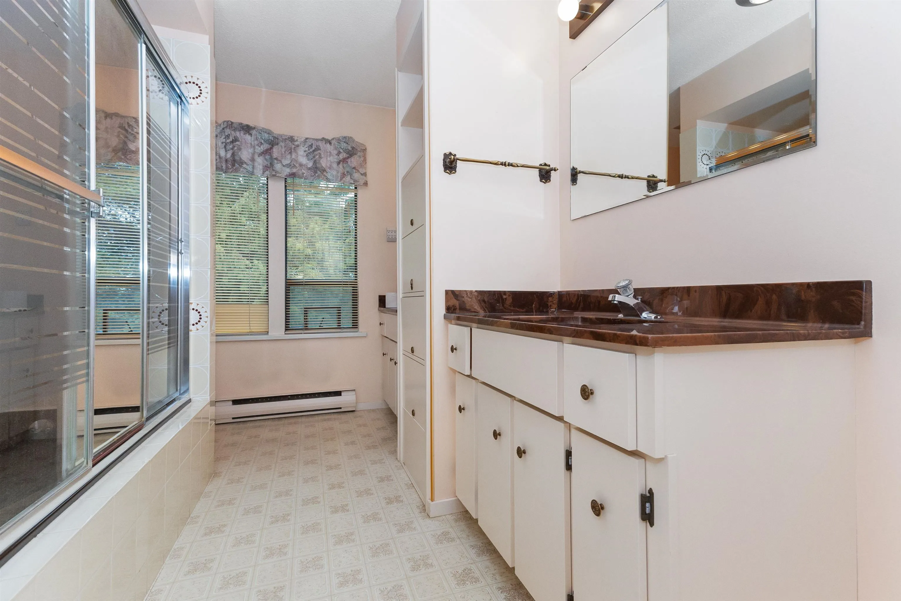 2241 Bevan Crescent