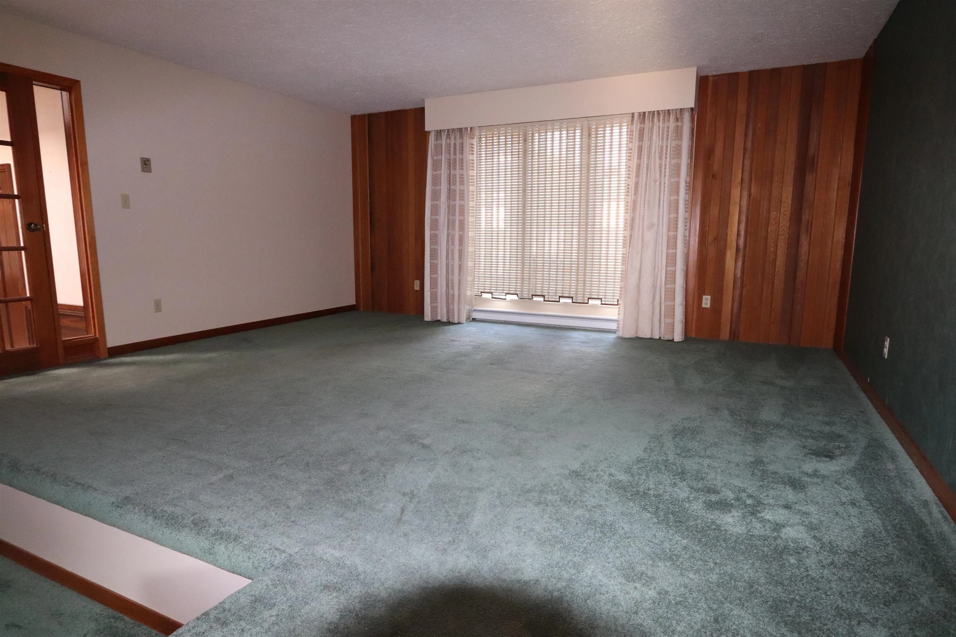 2241 Bevan Crescent