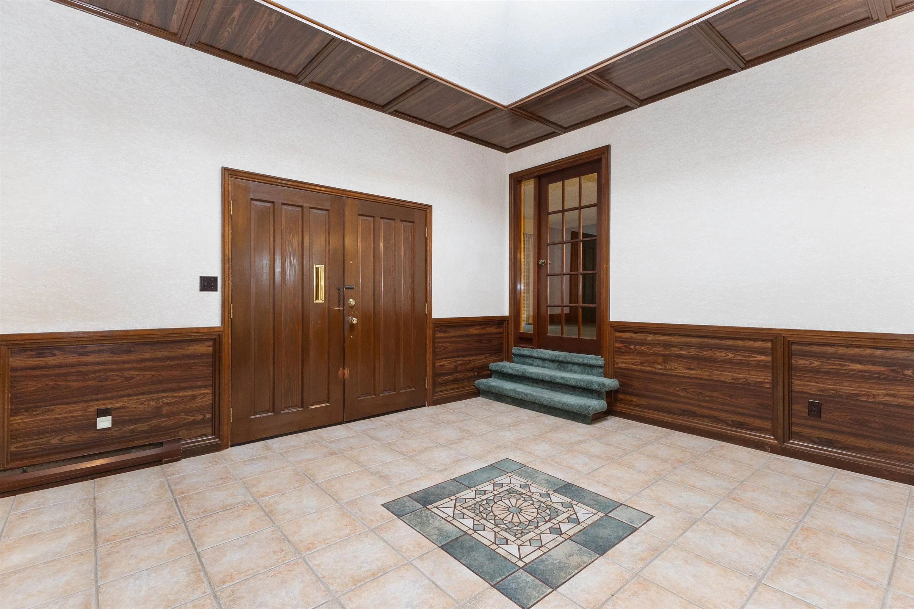 2241 Bevan Crescent