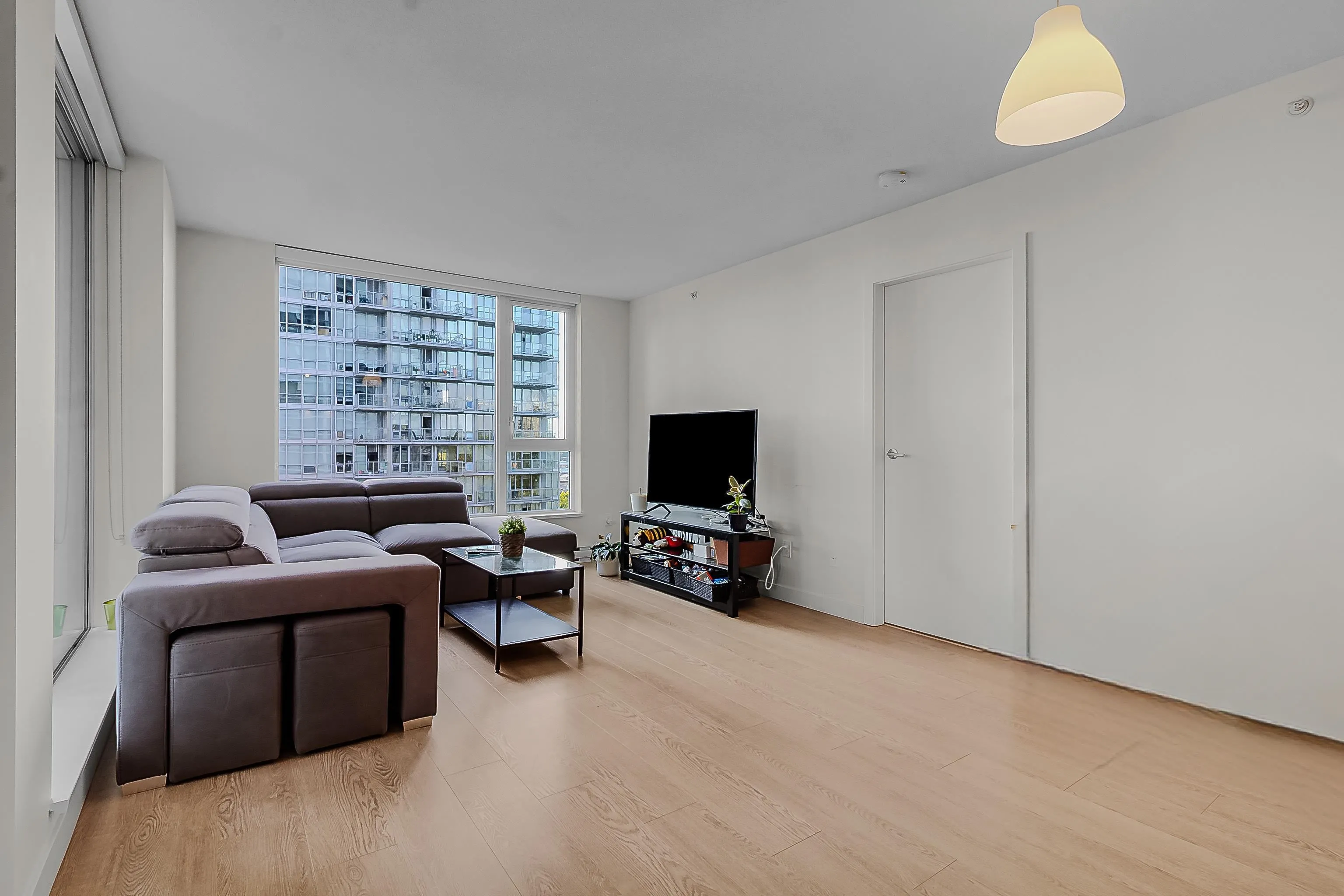 1706 13696 100 Avenue