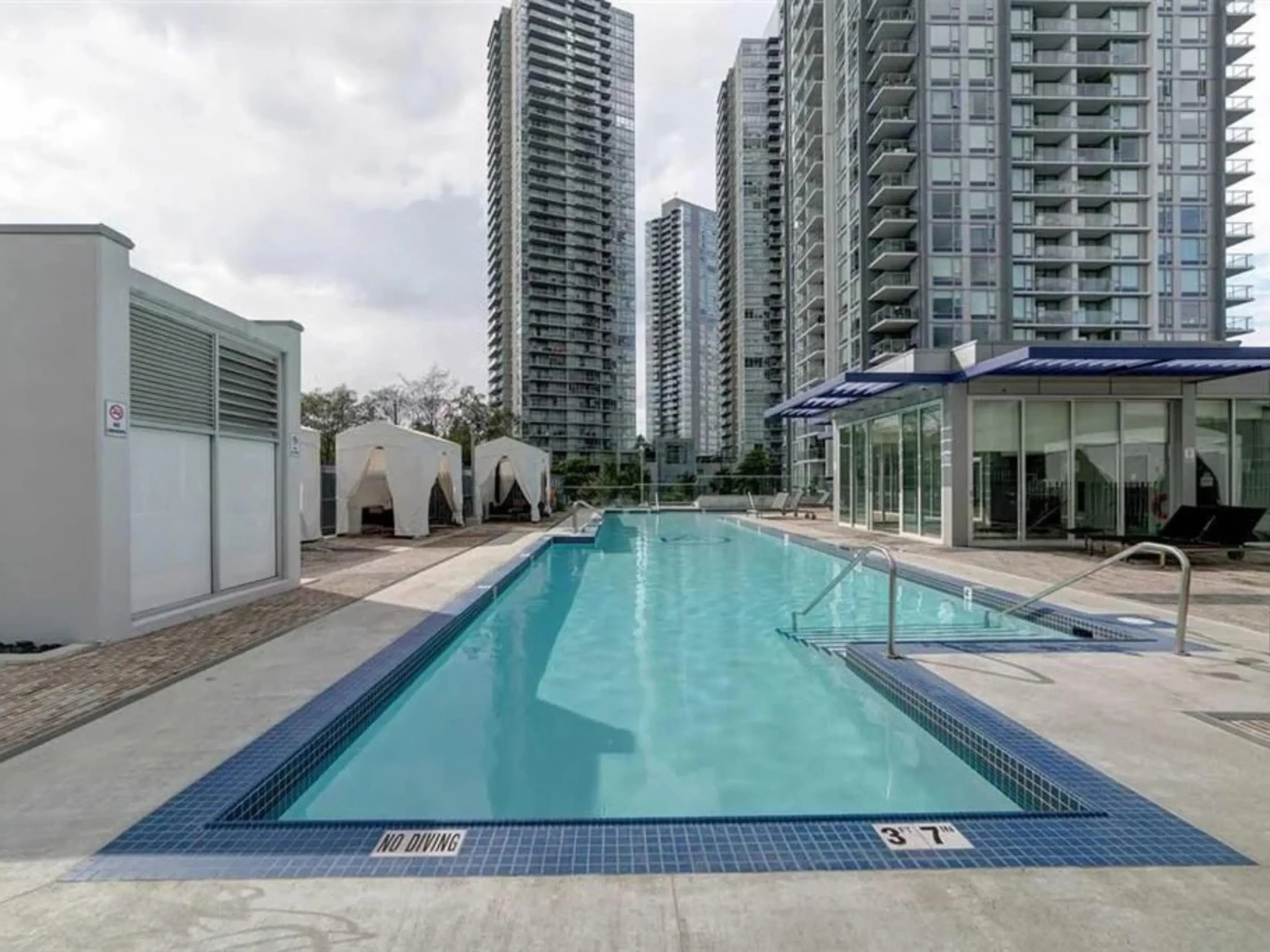1706 13696 100 Avenue