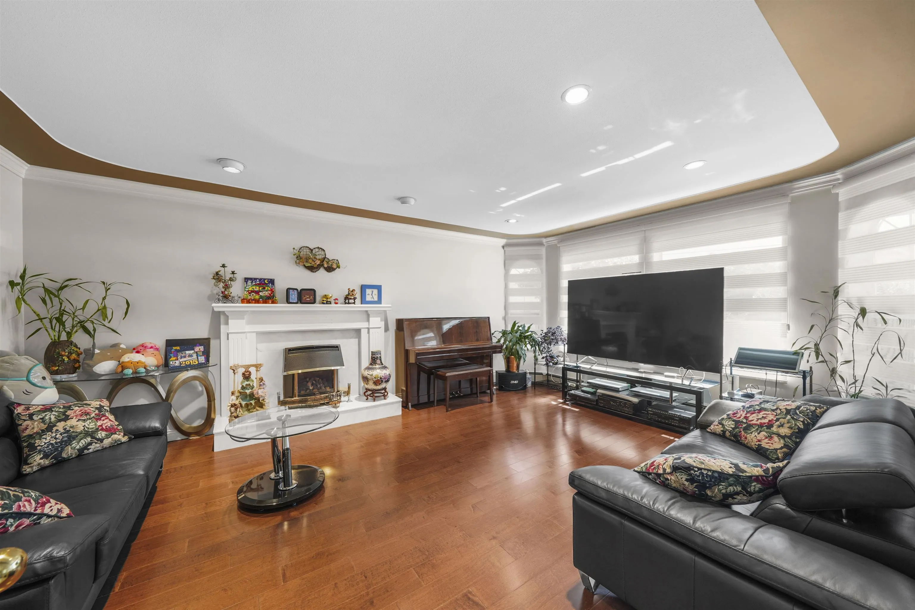 5371 Maple Road
