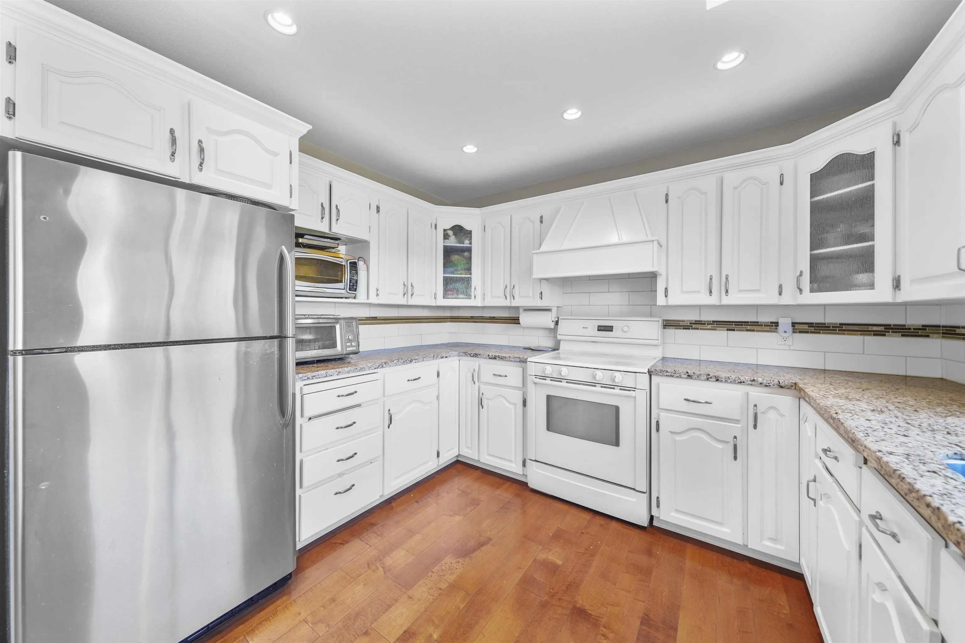 5371 Maple Road