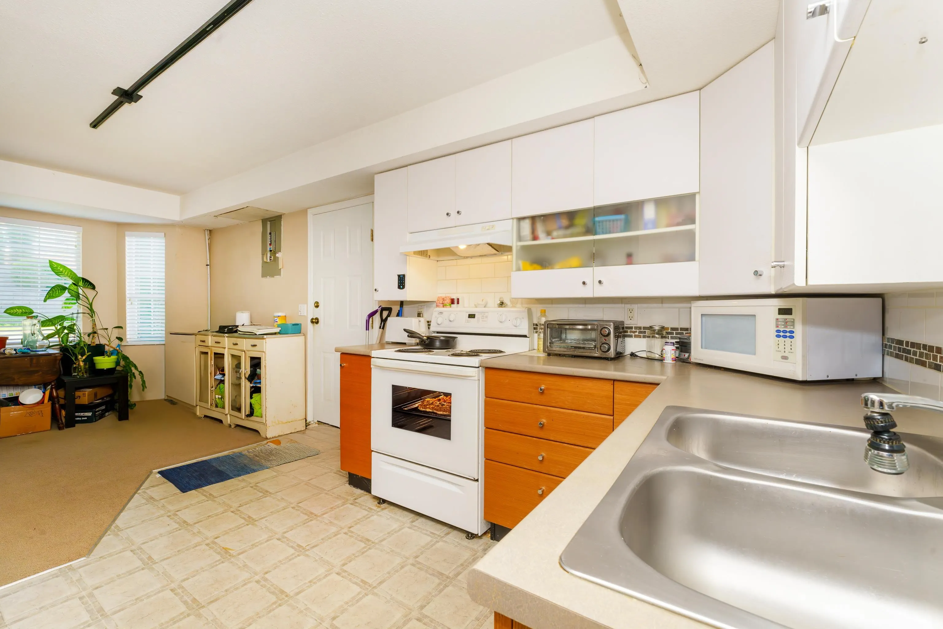 33106 Best Avenue