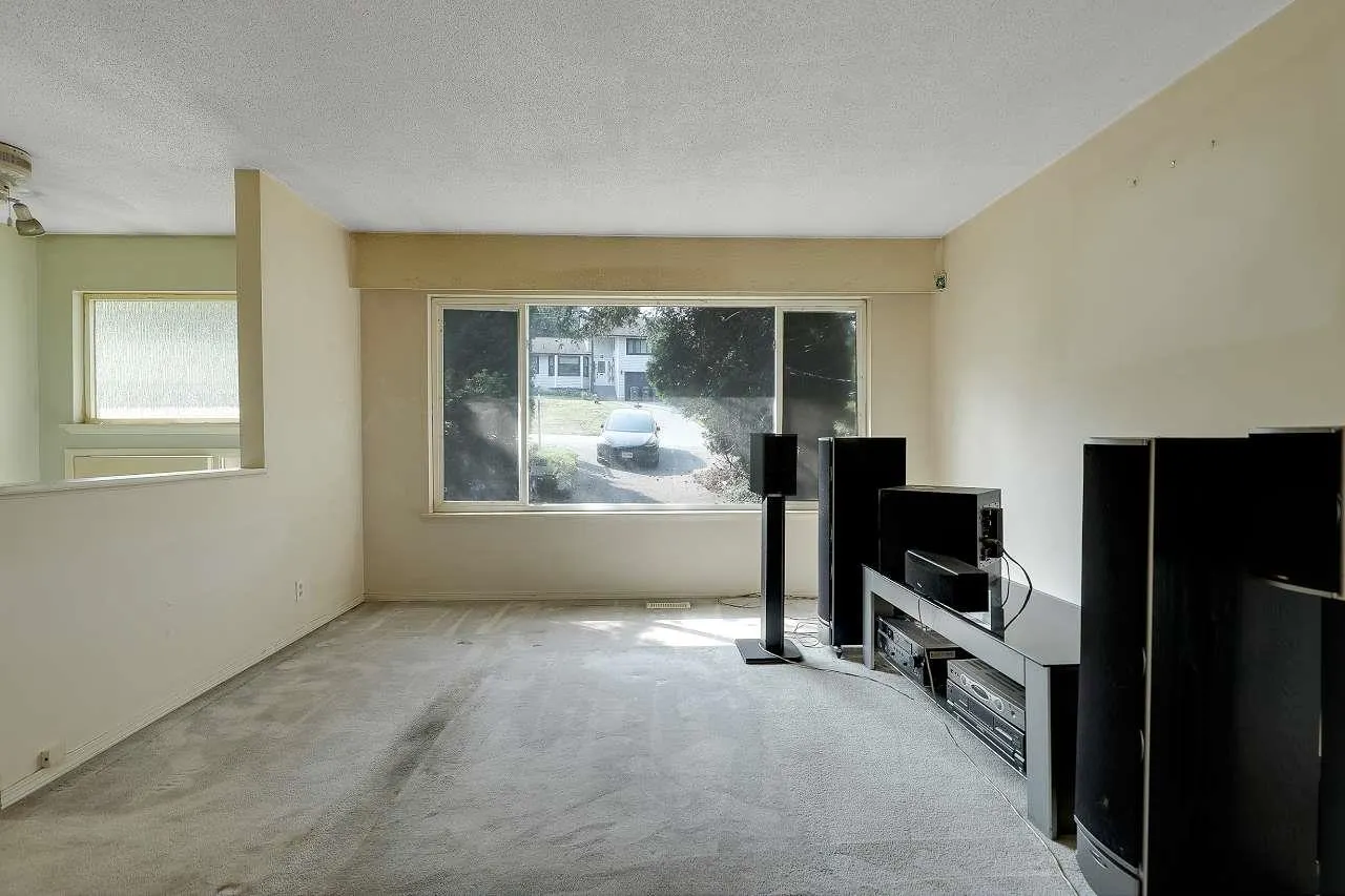 14069 115a Avenue