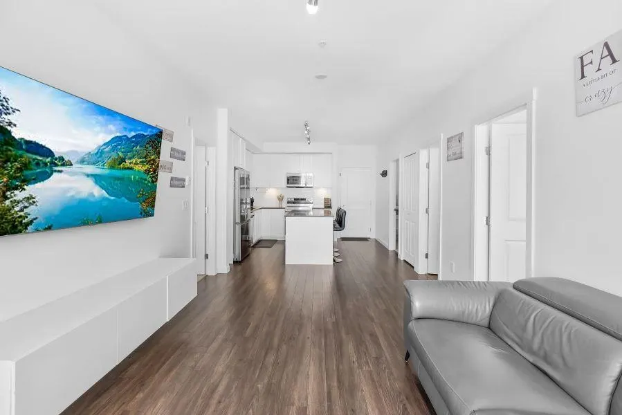 304 15848 Fraser Highway
