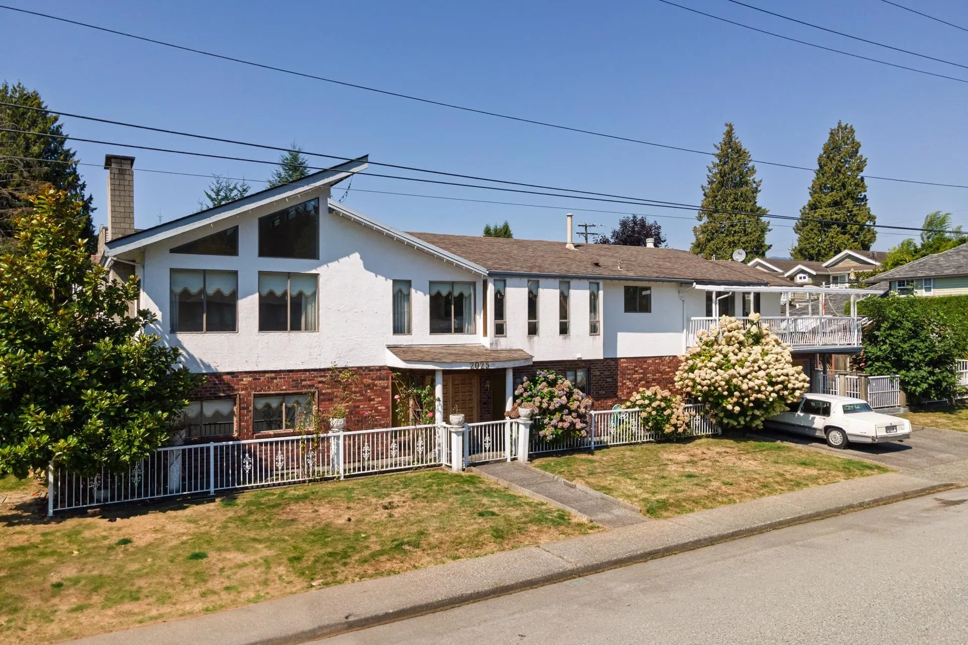 2025 St. Andrews Avenue