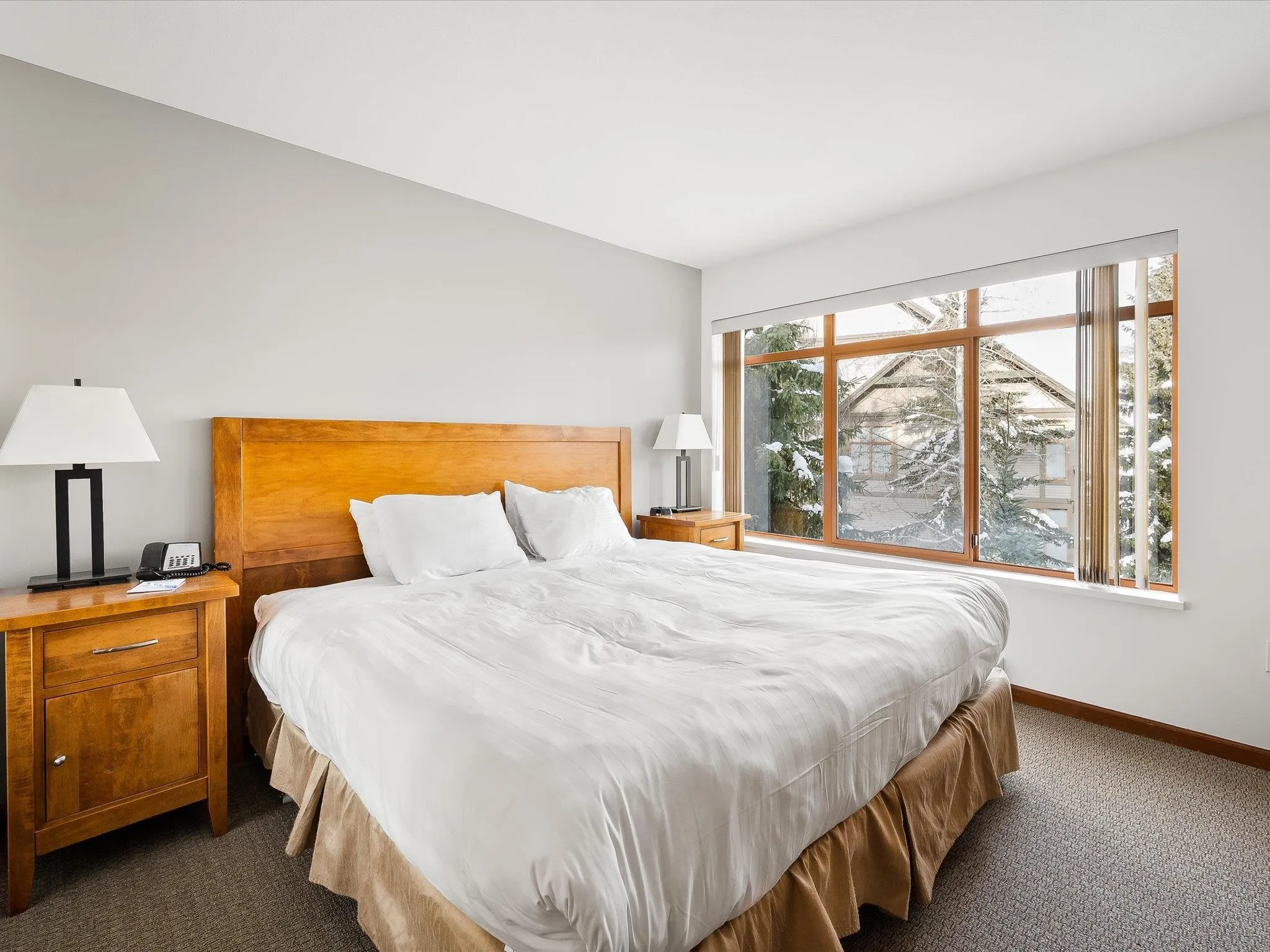 30 (50) 4355 Northlands Boulevard