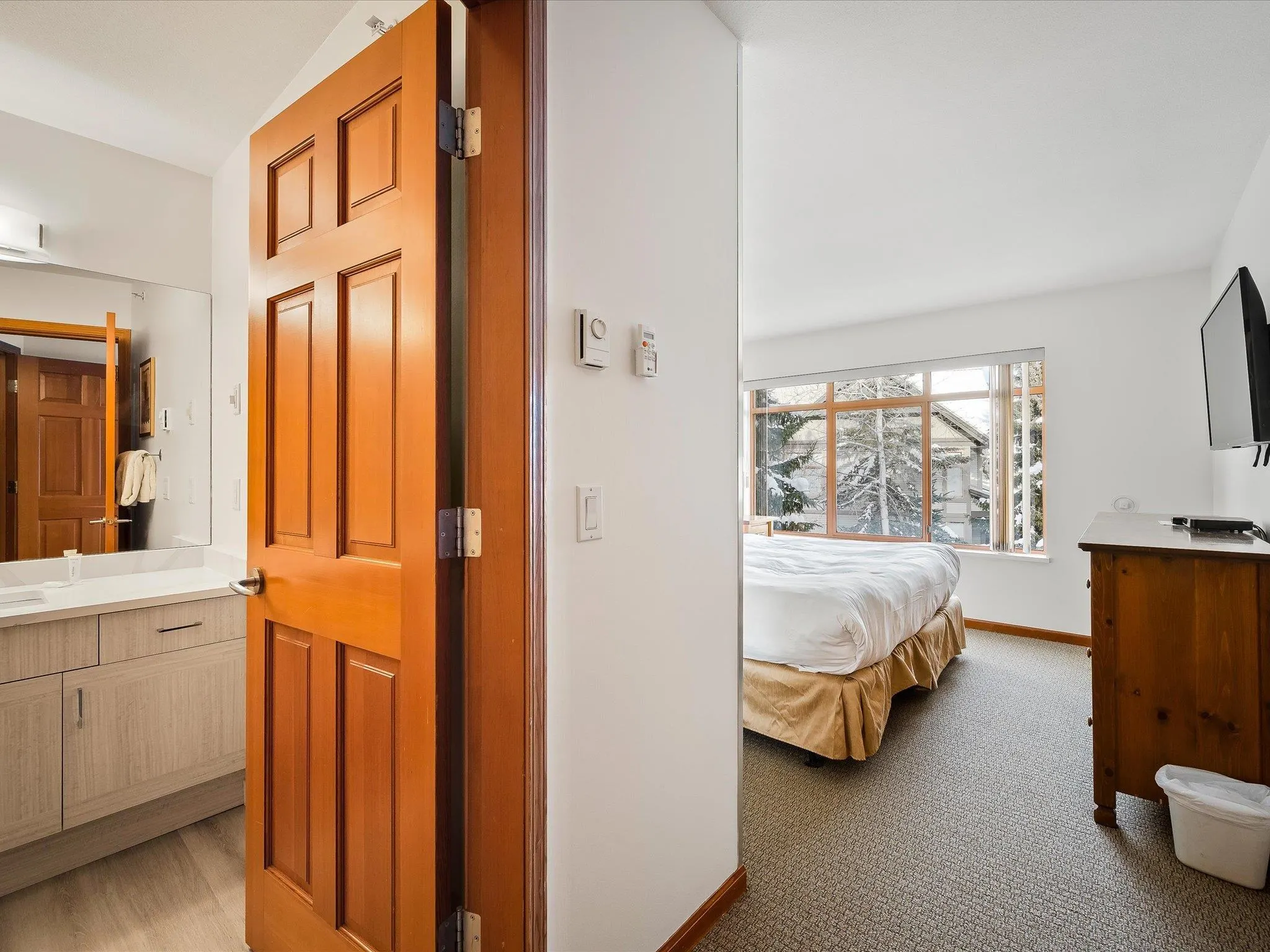 30 (50) 4355 Northlands Boulevard