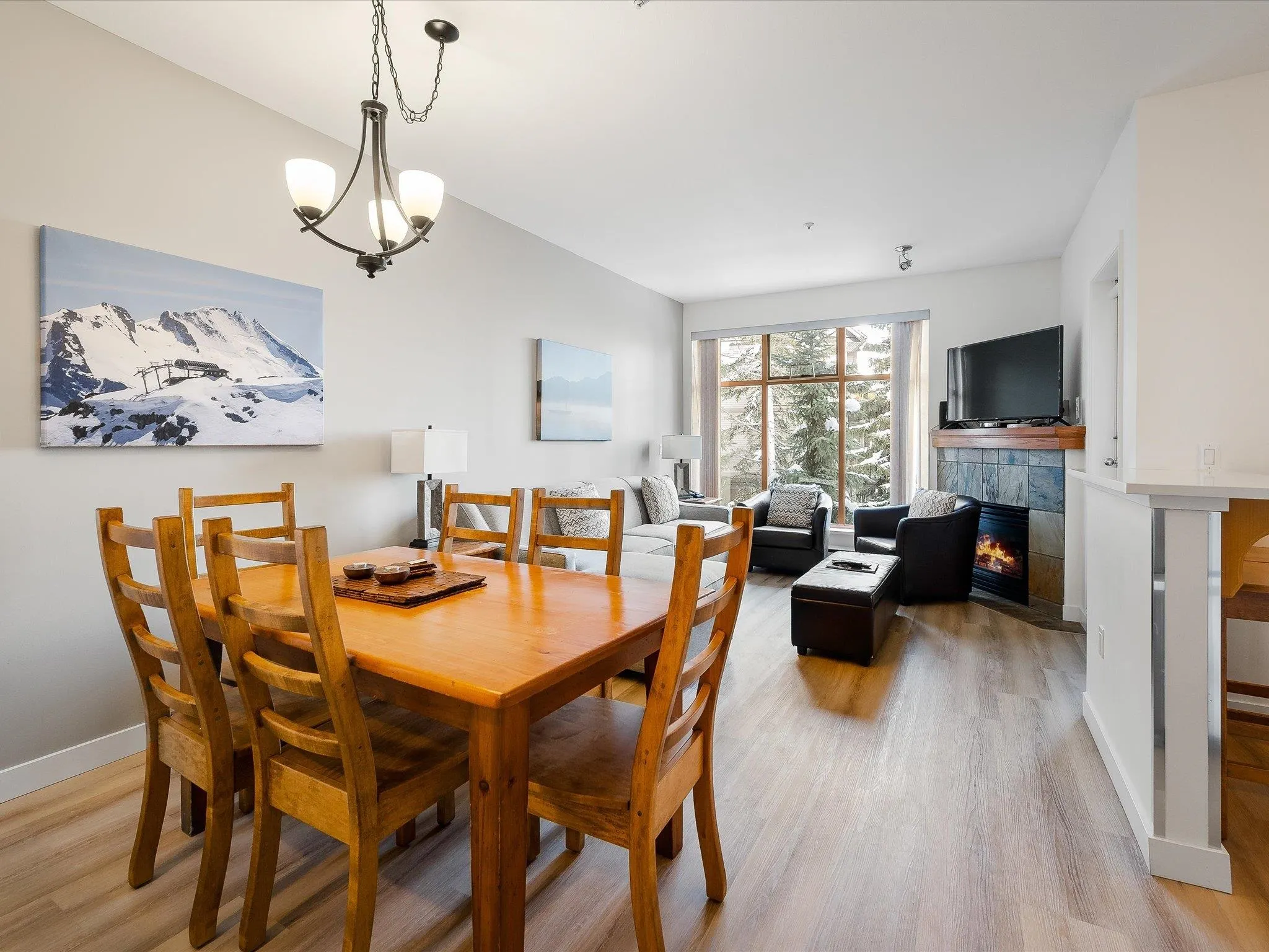 30 (50) 4355 Northlands Boulevard
