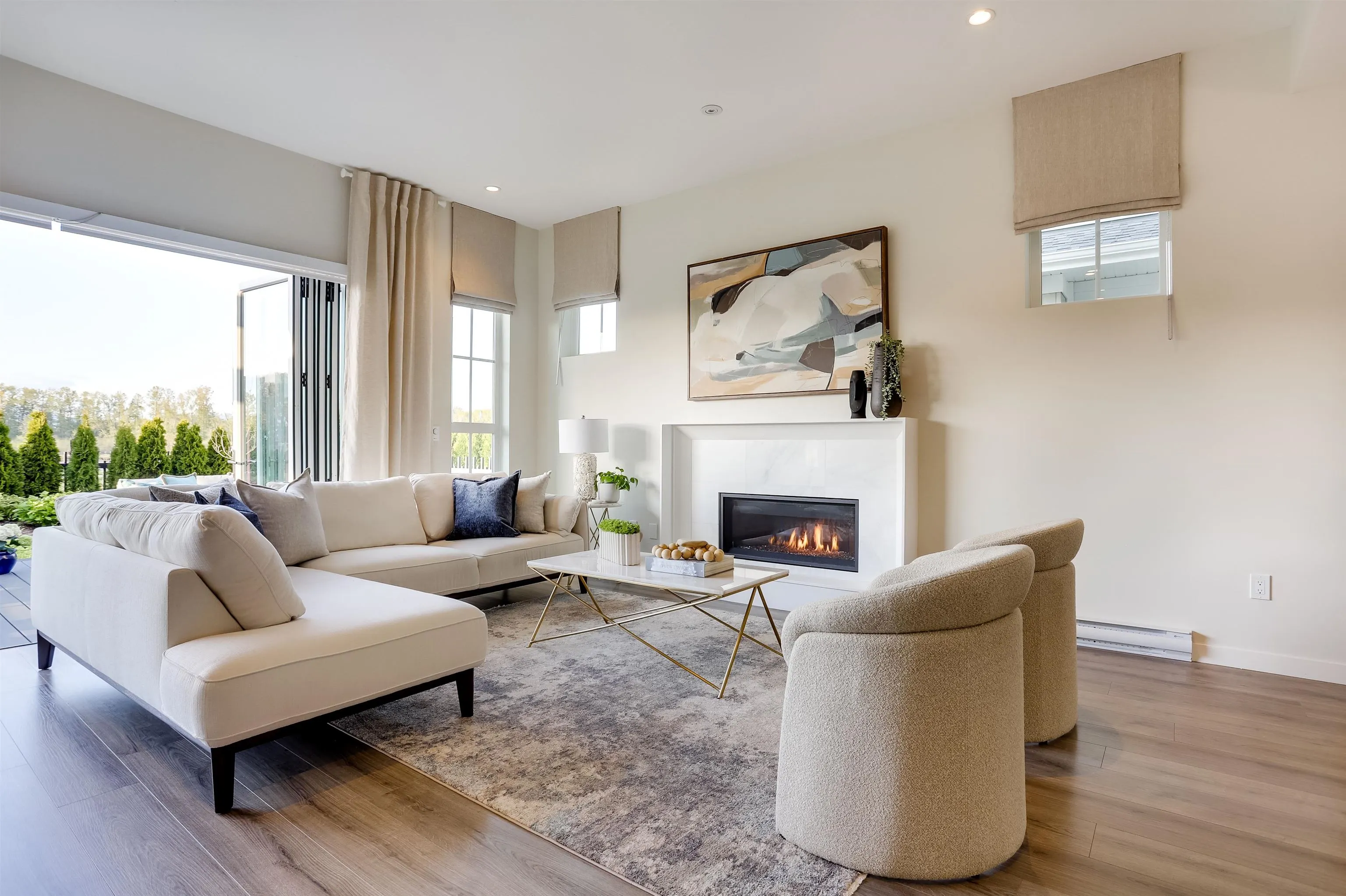 100 5311 Admiral Way