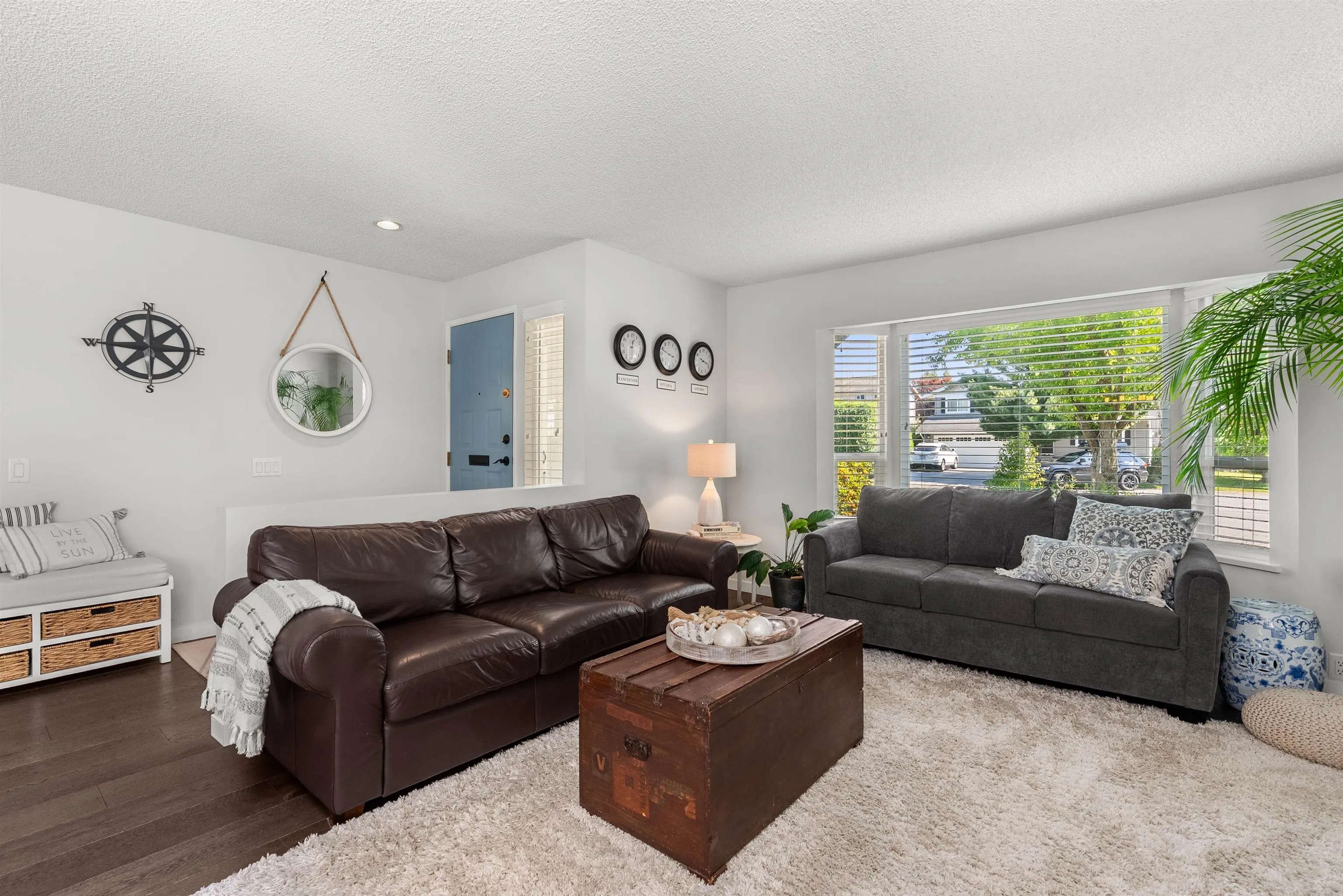 1735 141 A St Street