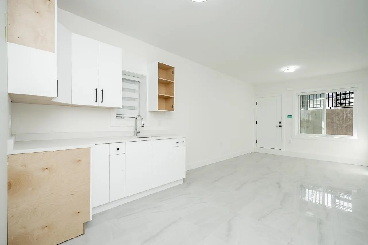 BASEMENT 1929 168 Street