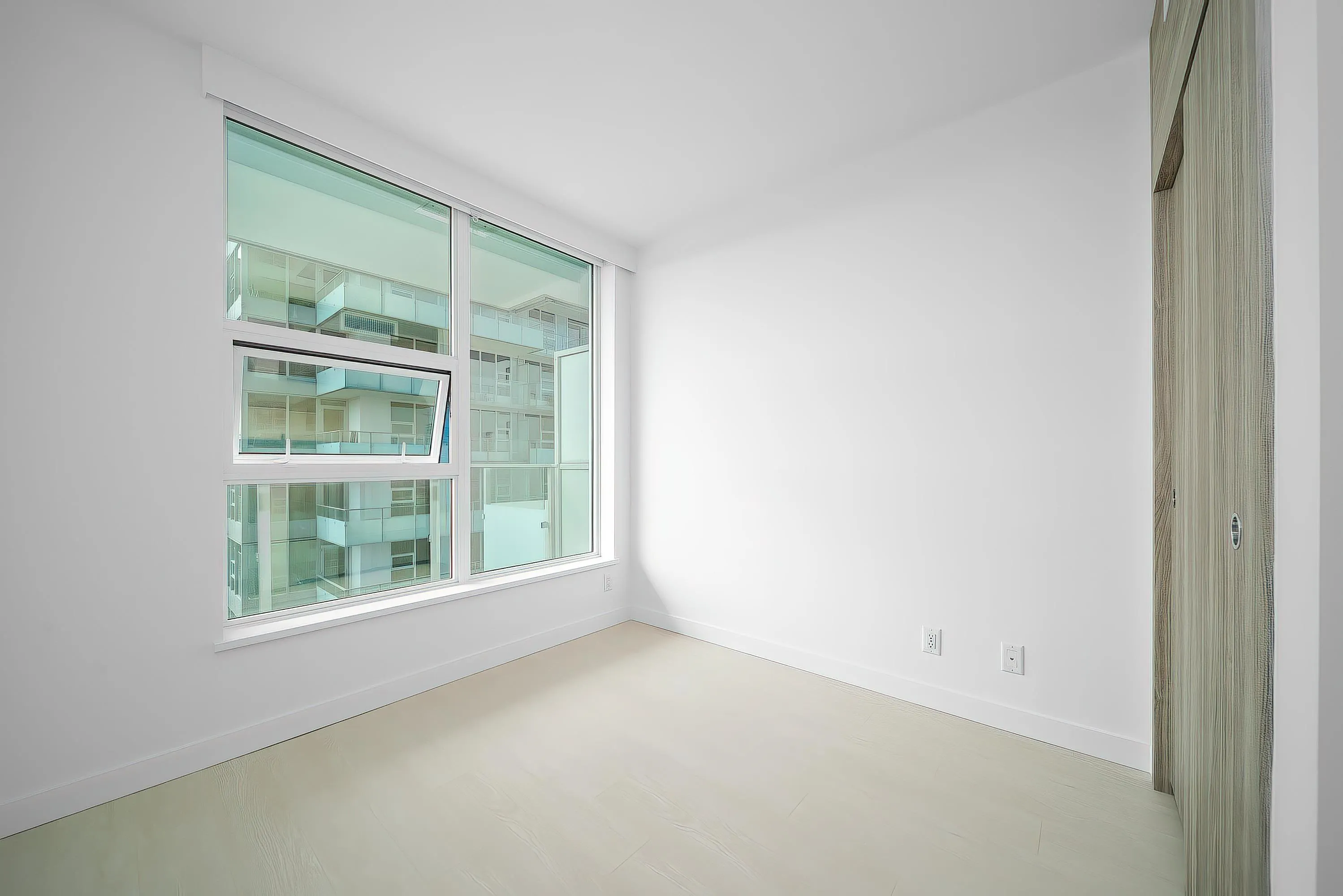 1606 13778 100 Avenue