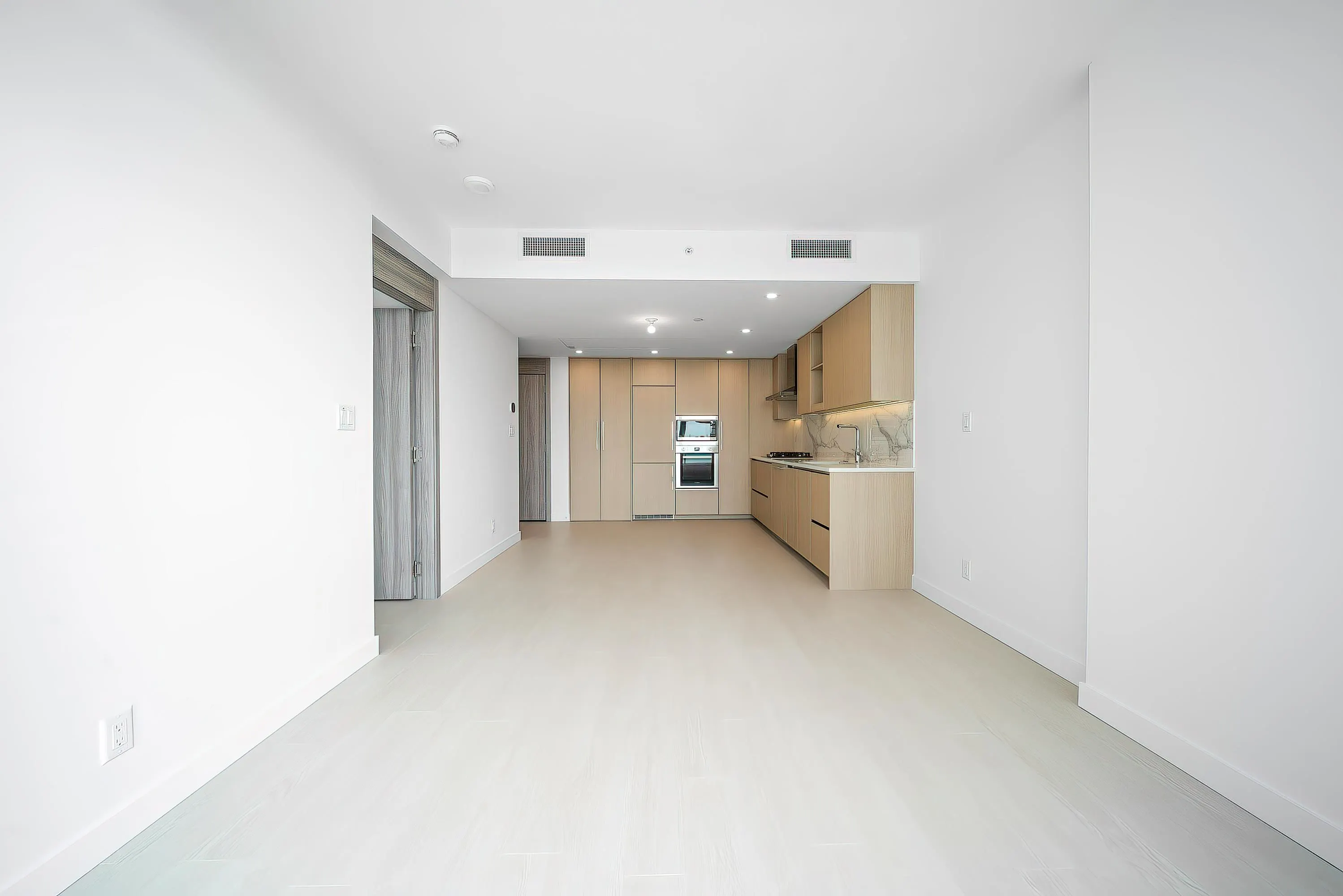 1606 13778 100 Avenue