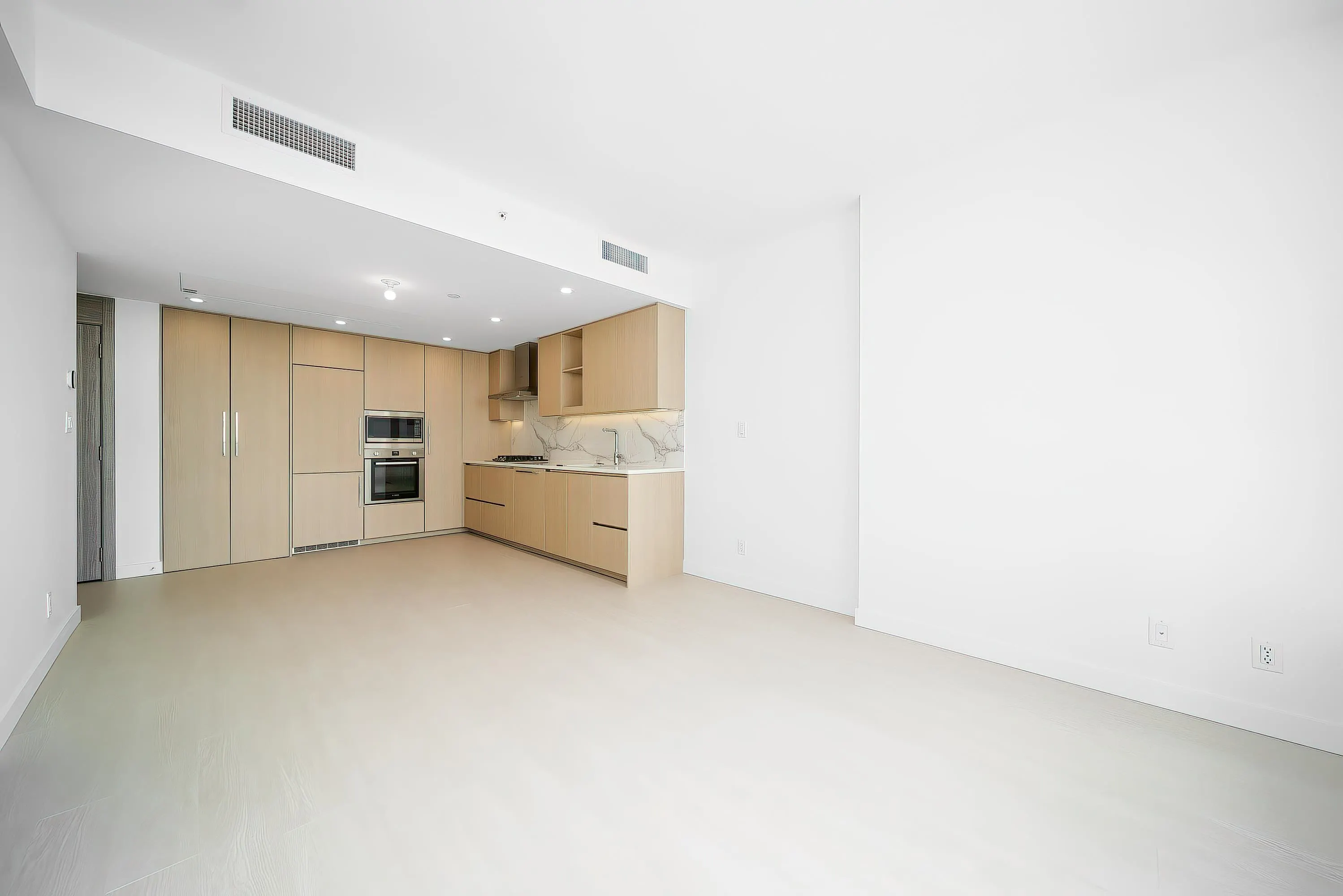 1606 13778 100 Avenue