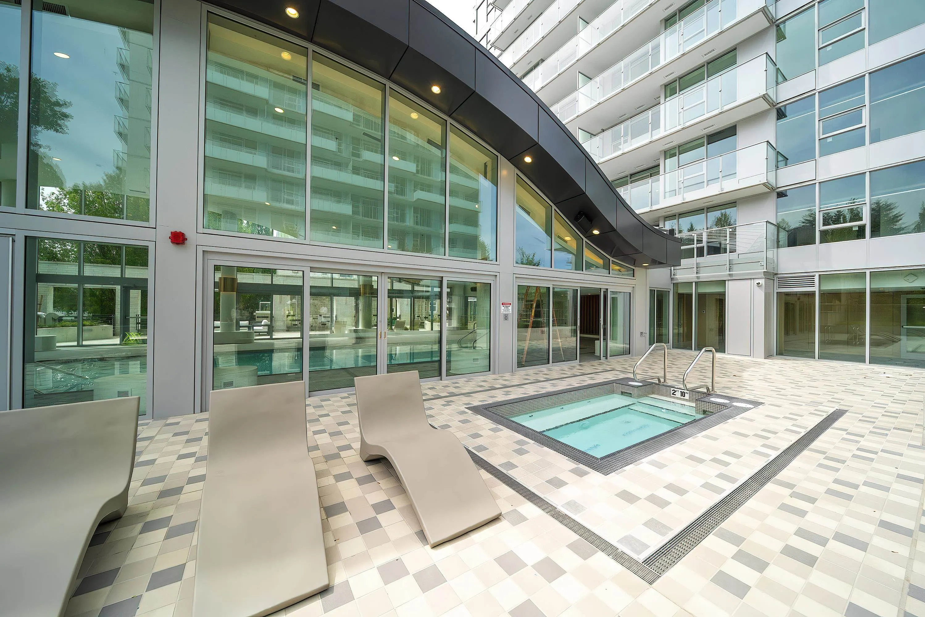 1606 13778 100 Avenue