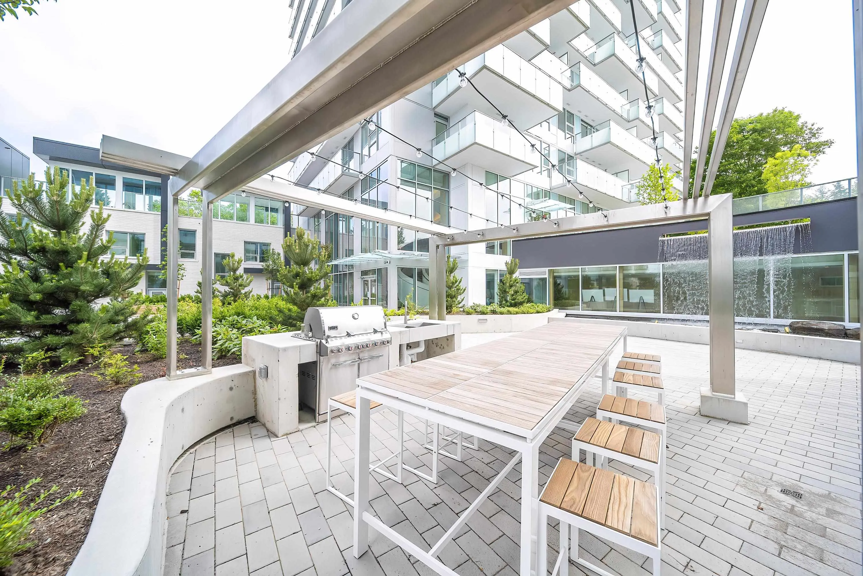 1606 13778 100 Avenue