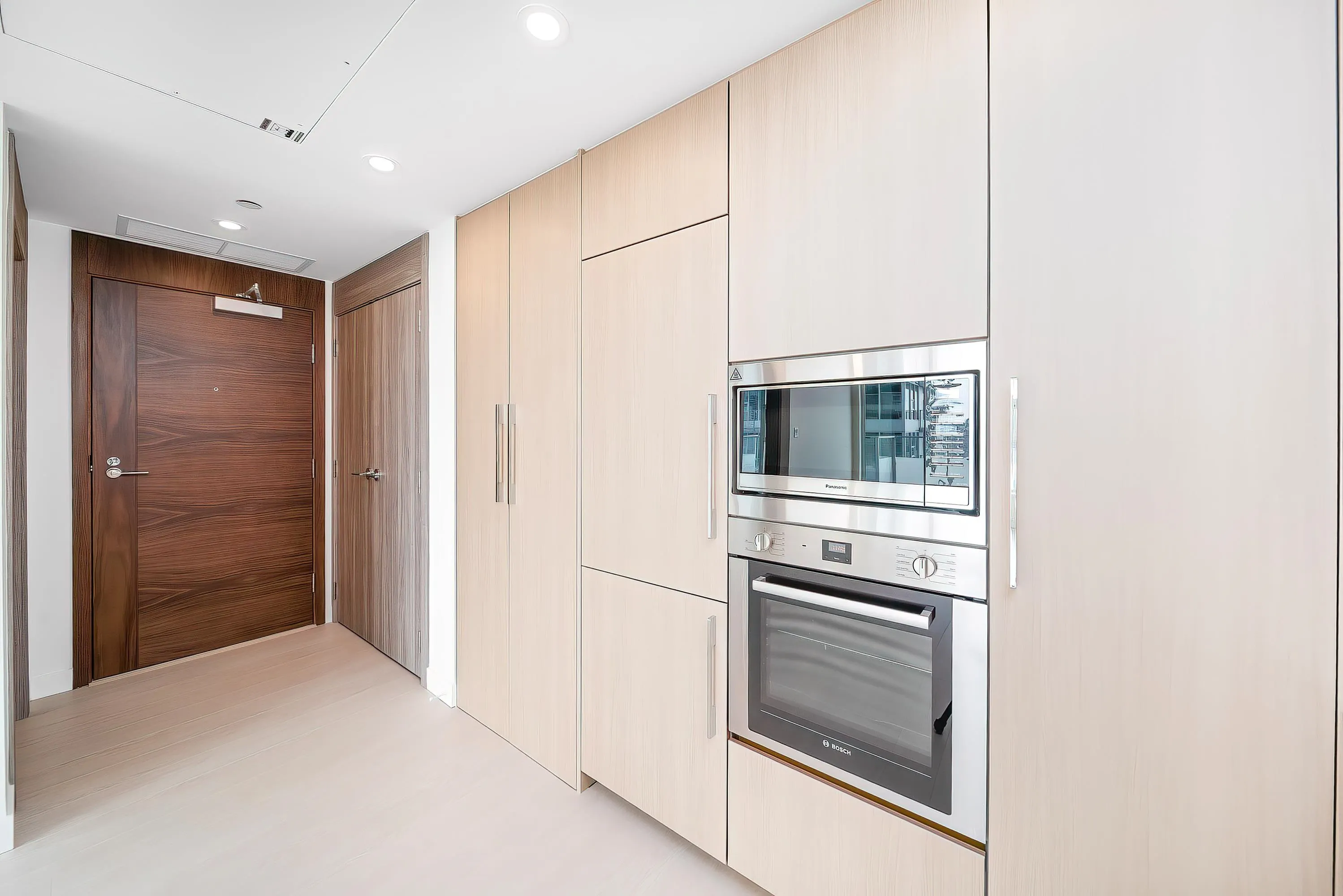 1606 13778 100 Avenue