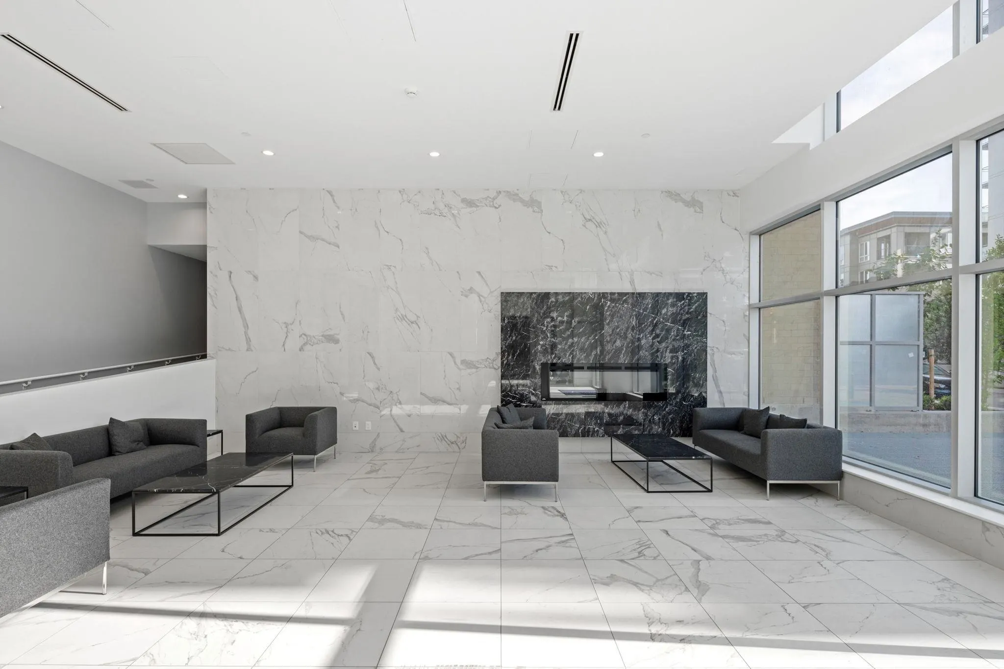 4305 13350 Central Avenue