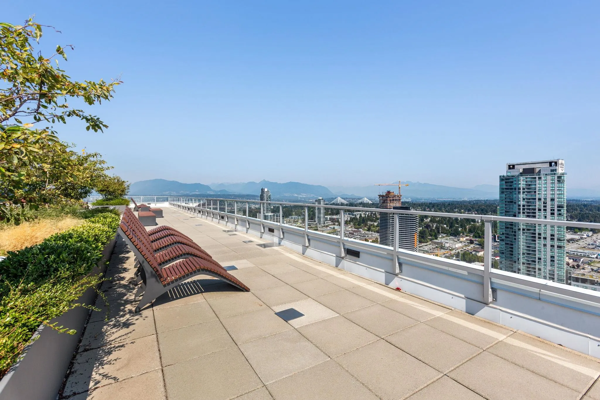 4305 13350 Central Avenue