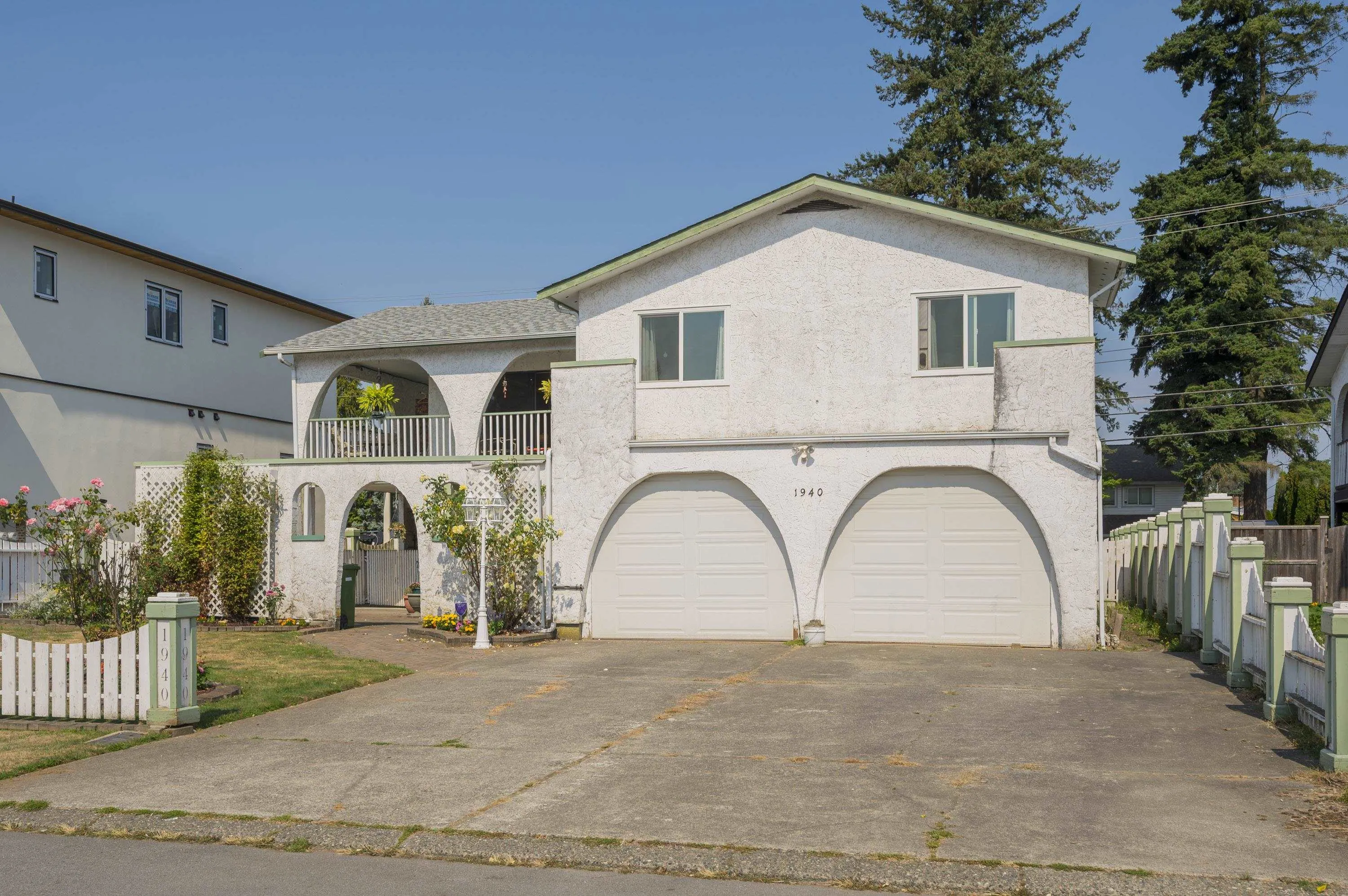 1940 Catalina Crescent