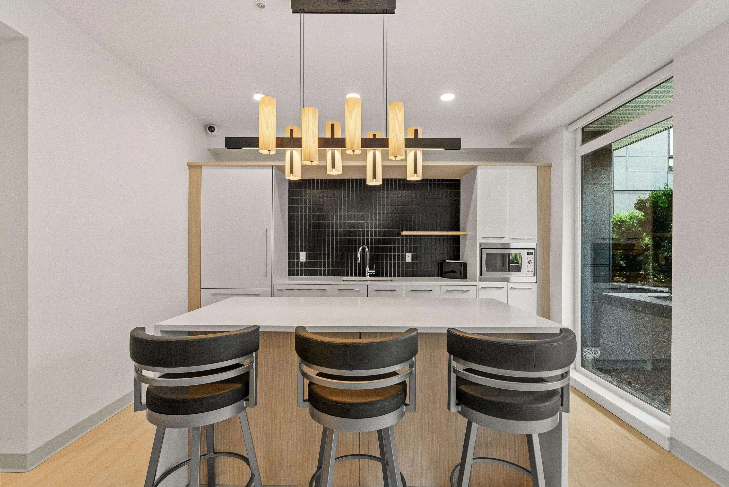 207 10777 138 Street