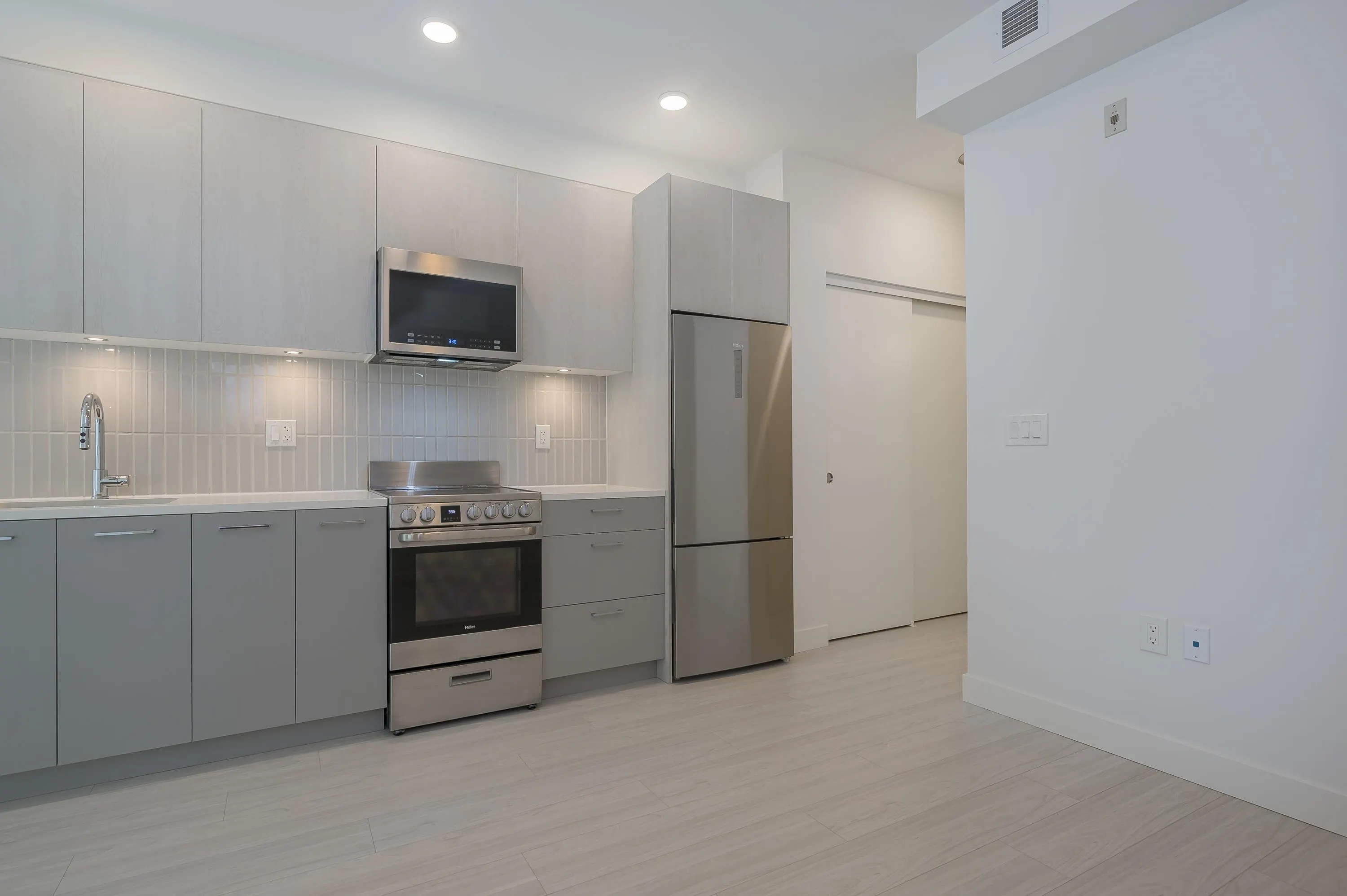 207 10777 138 Street