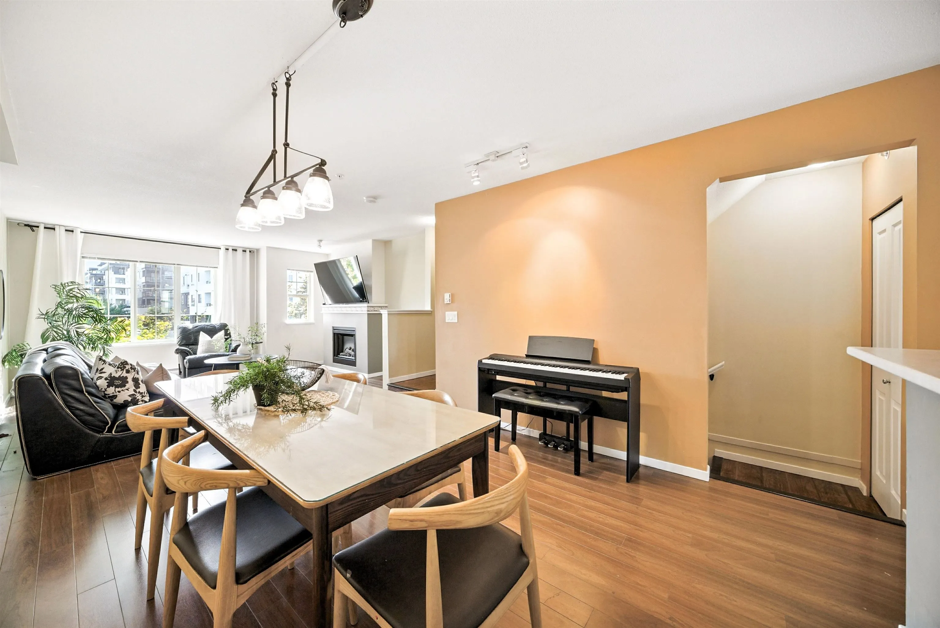 51 20875 80 Avenue