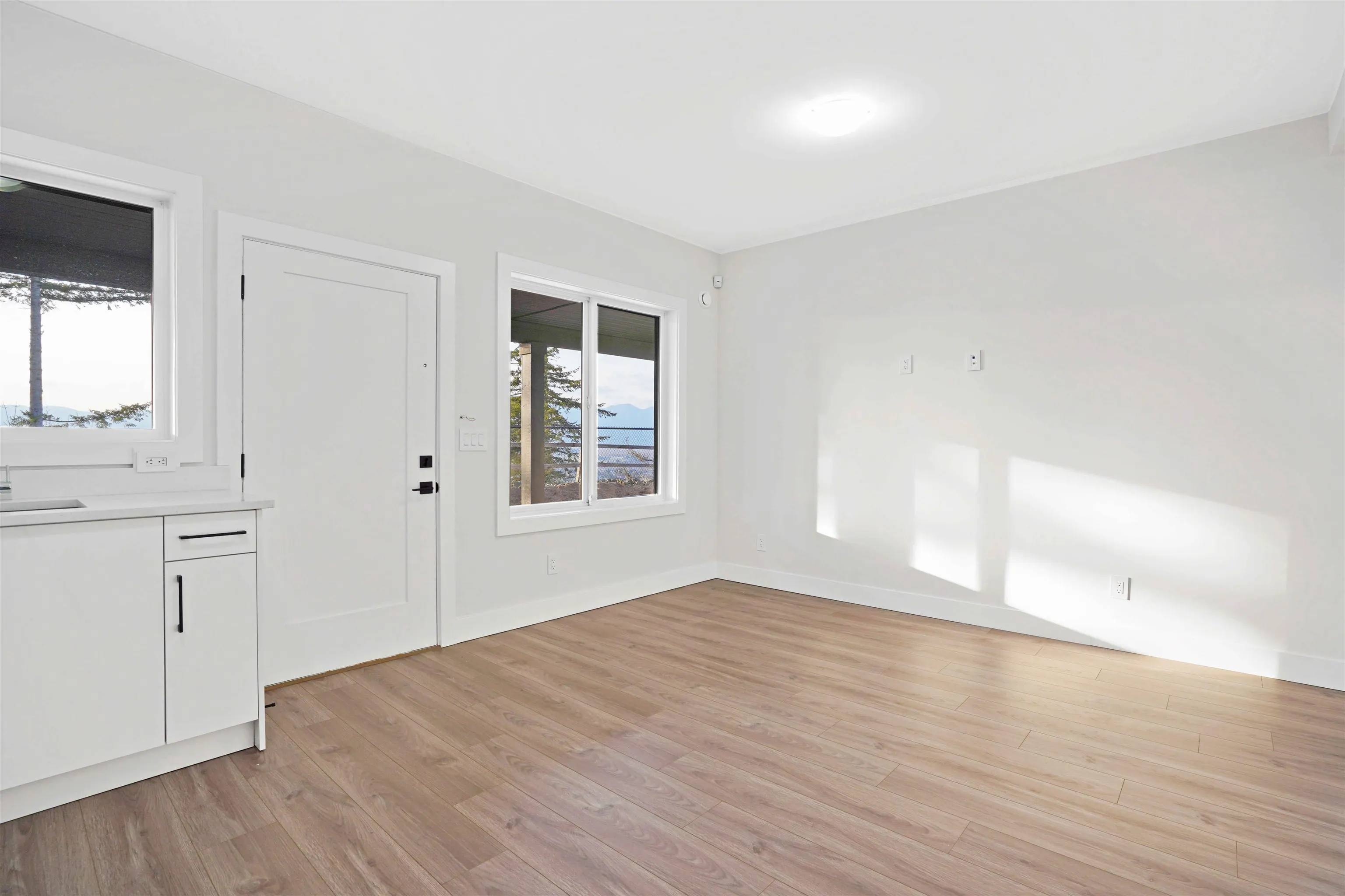 46062 Crestview Drive