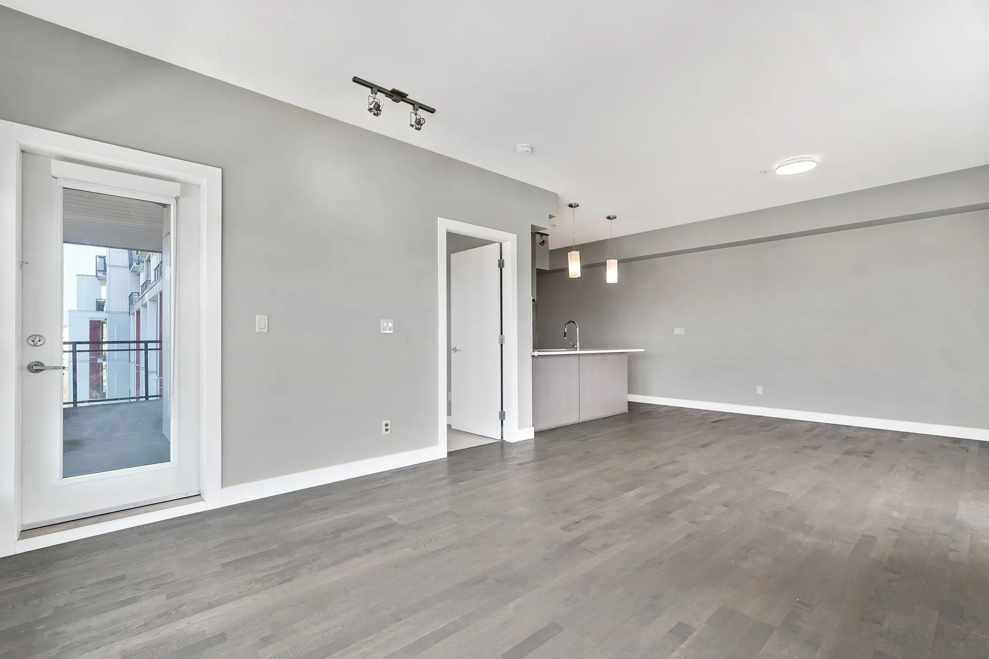 506 10033 River Drive