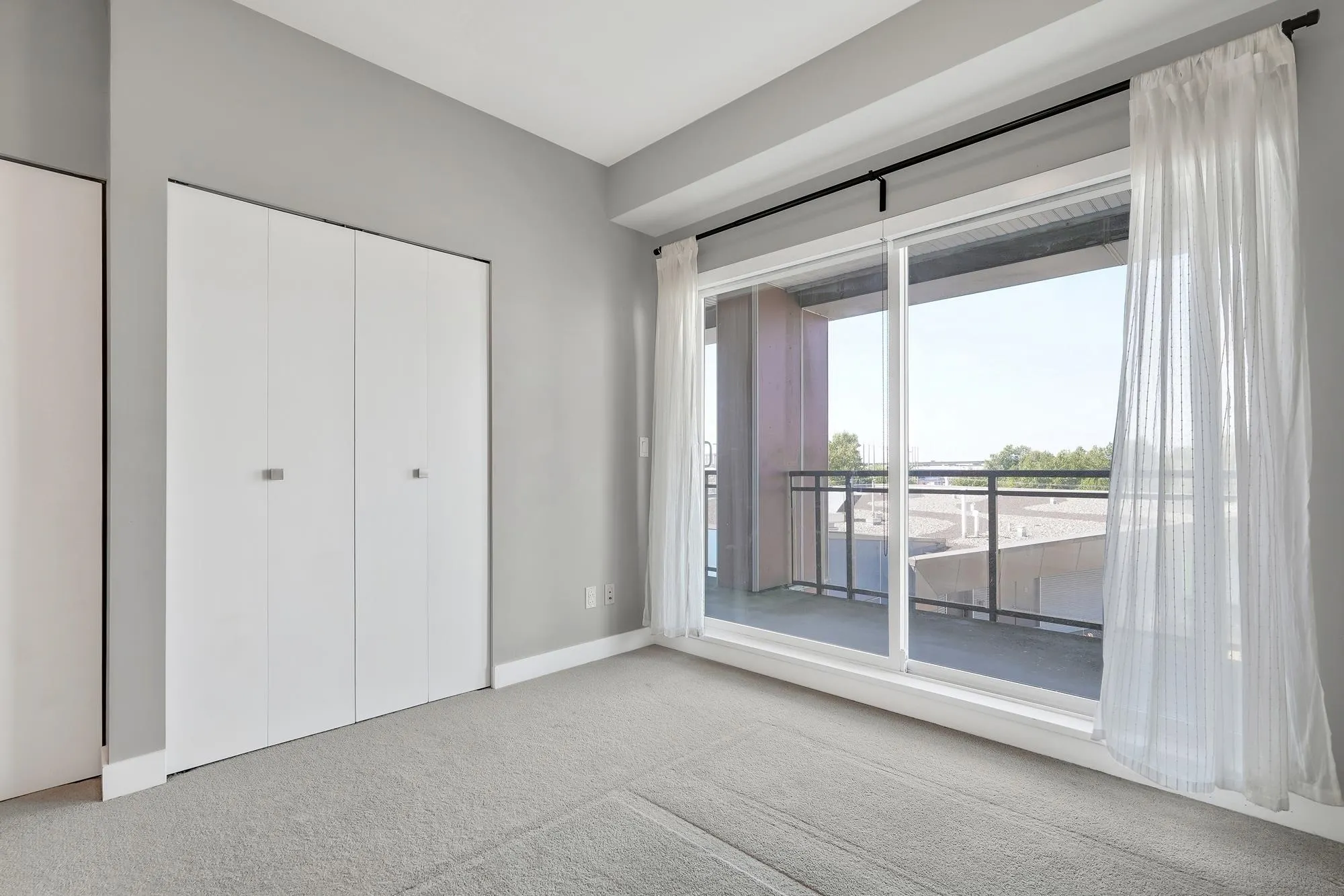 506 10033 River Drive