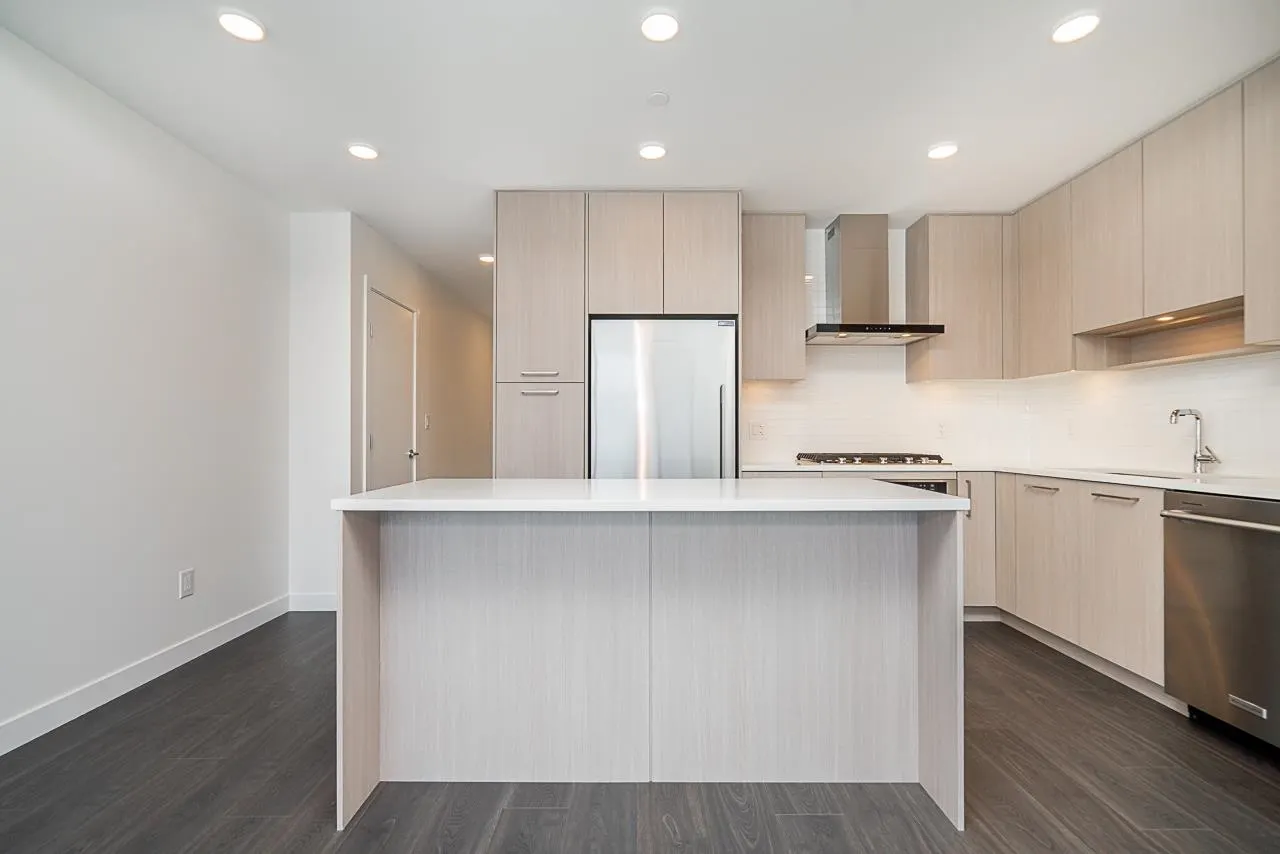 2301 518 Clarke Road