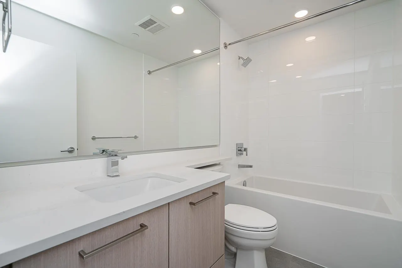 2301 518 Clarke Road