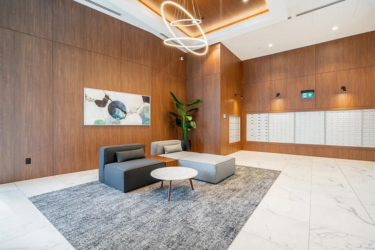 2301 518 Clarke Road