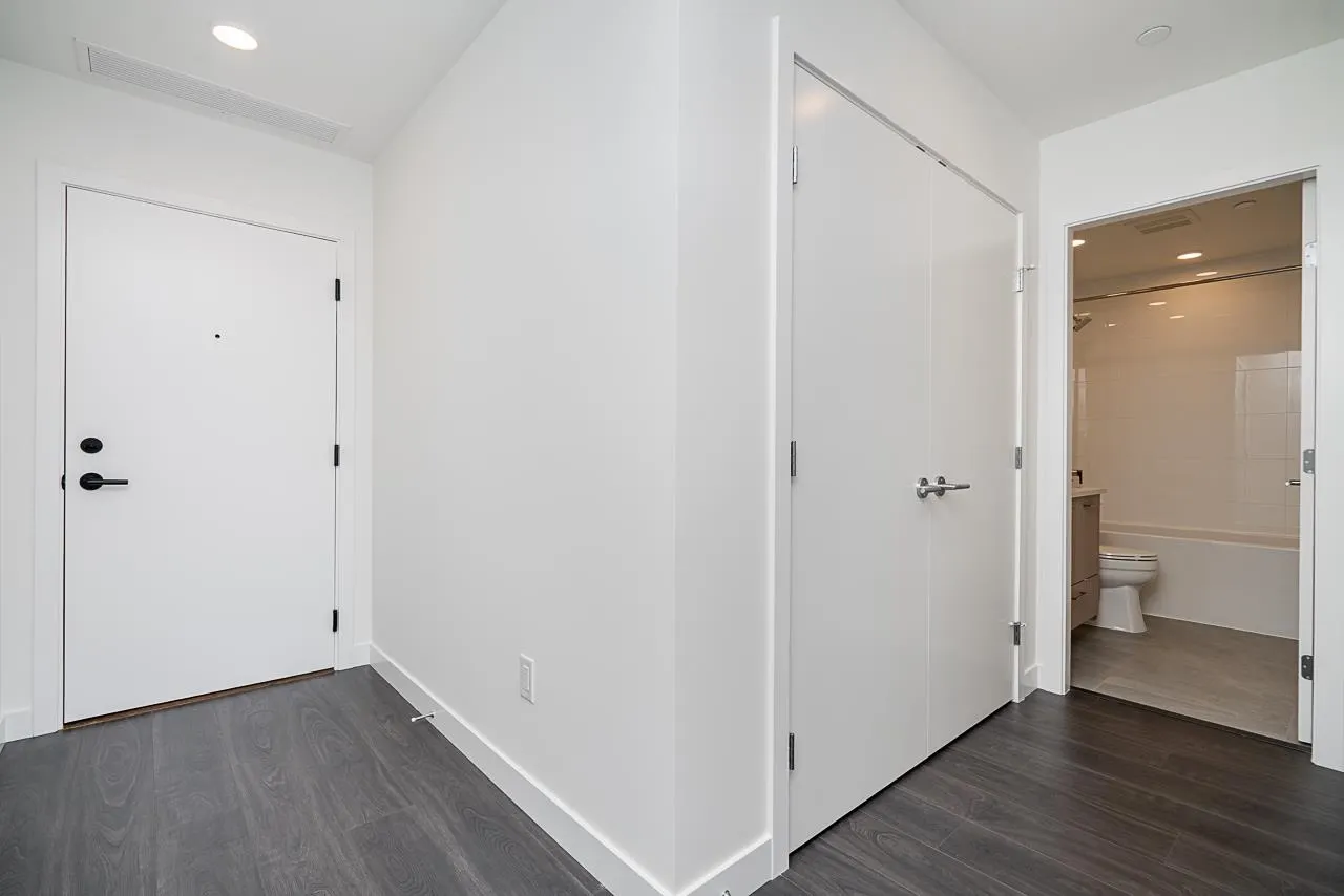 2301 518 Clarke Road