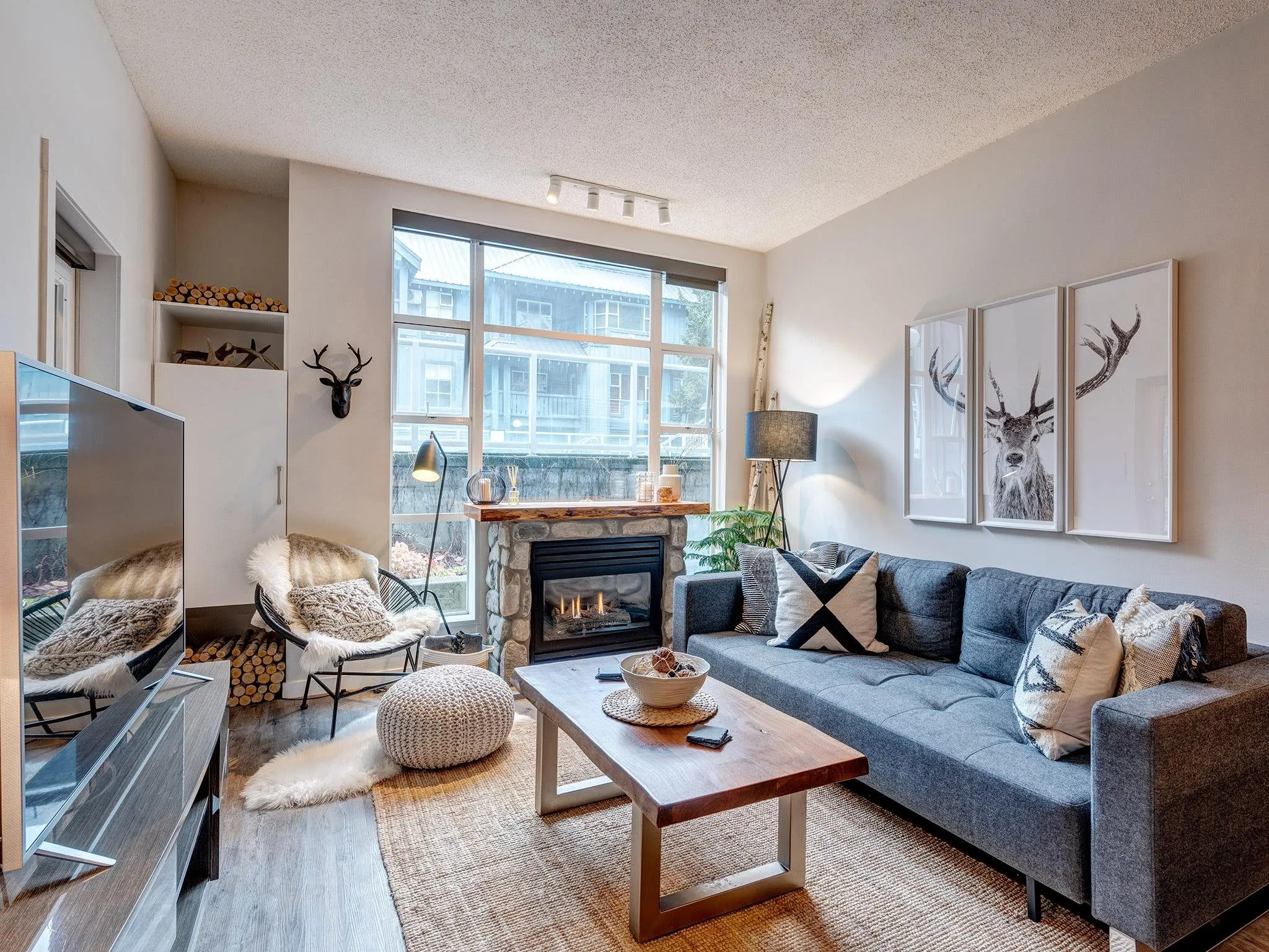 104 4573 Chateau Boulevard