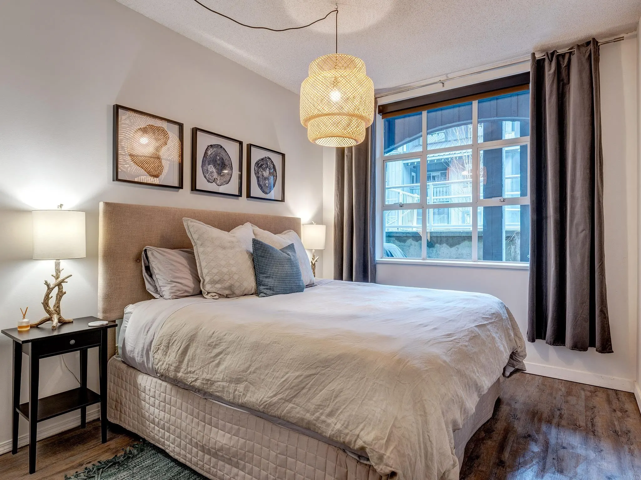 104 4573 Chateau Boulevard