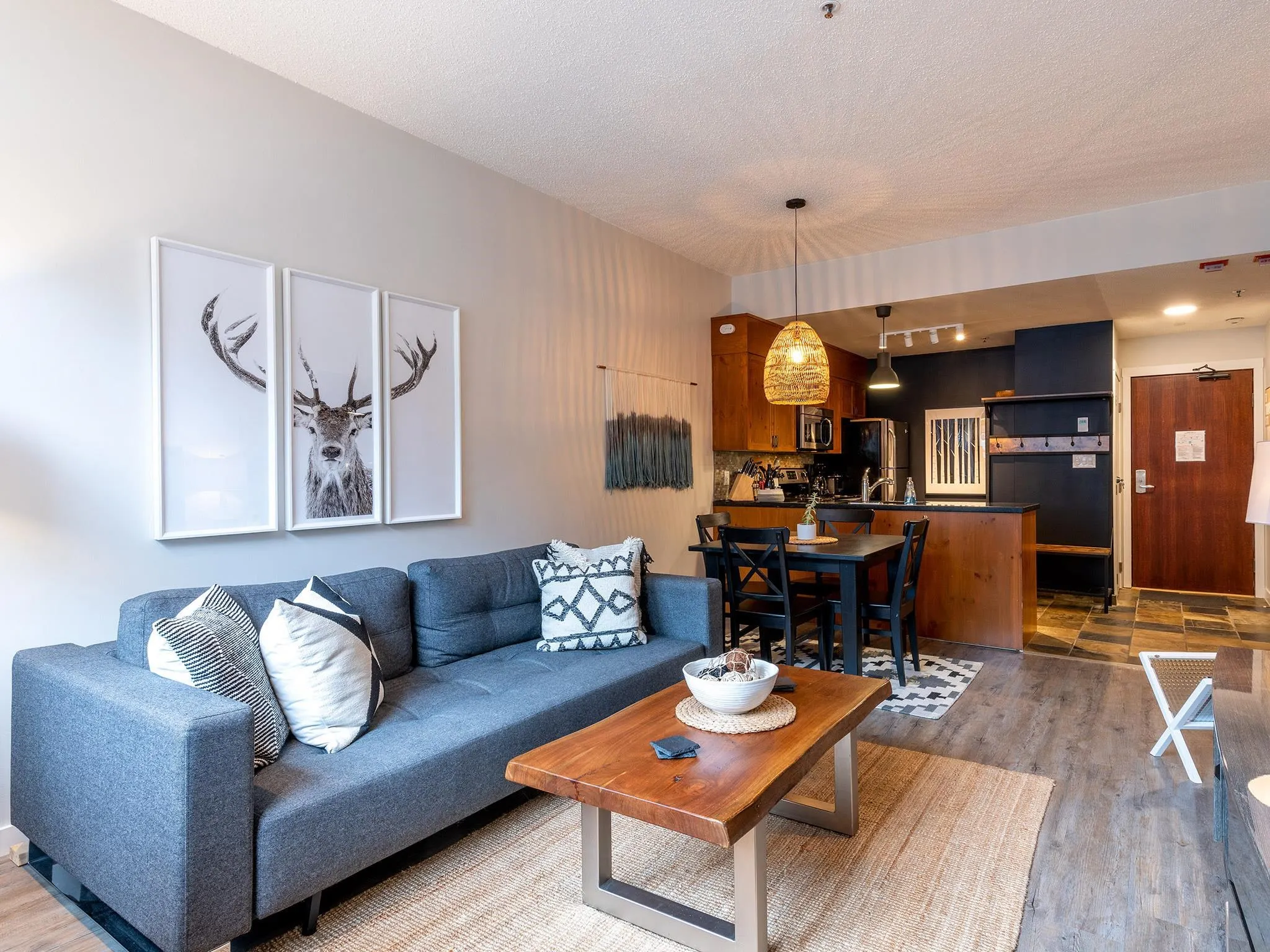 104 4573 Chateau Boulevard