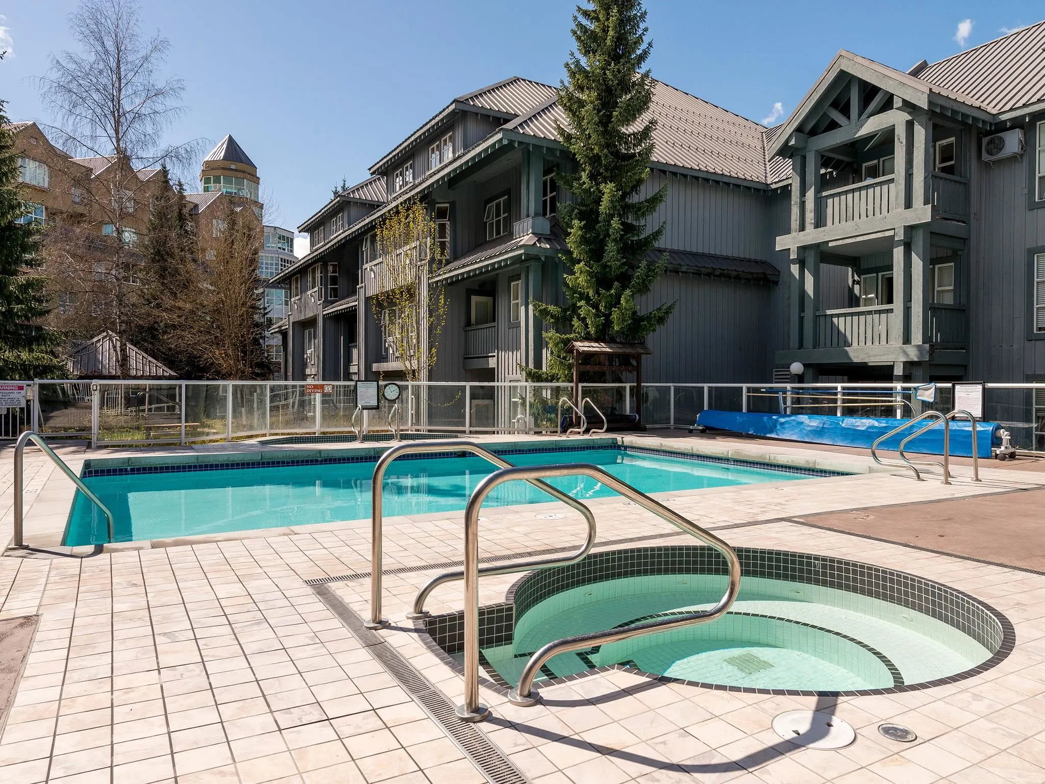 104 4573 Chateau Boulevard