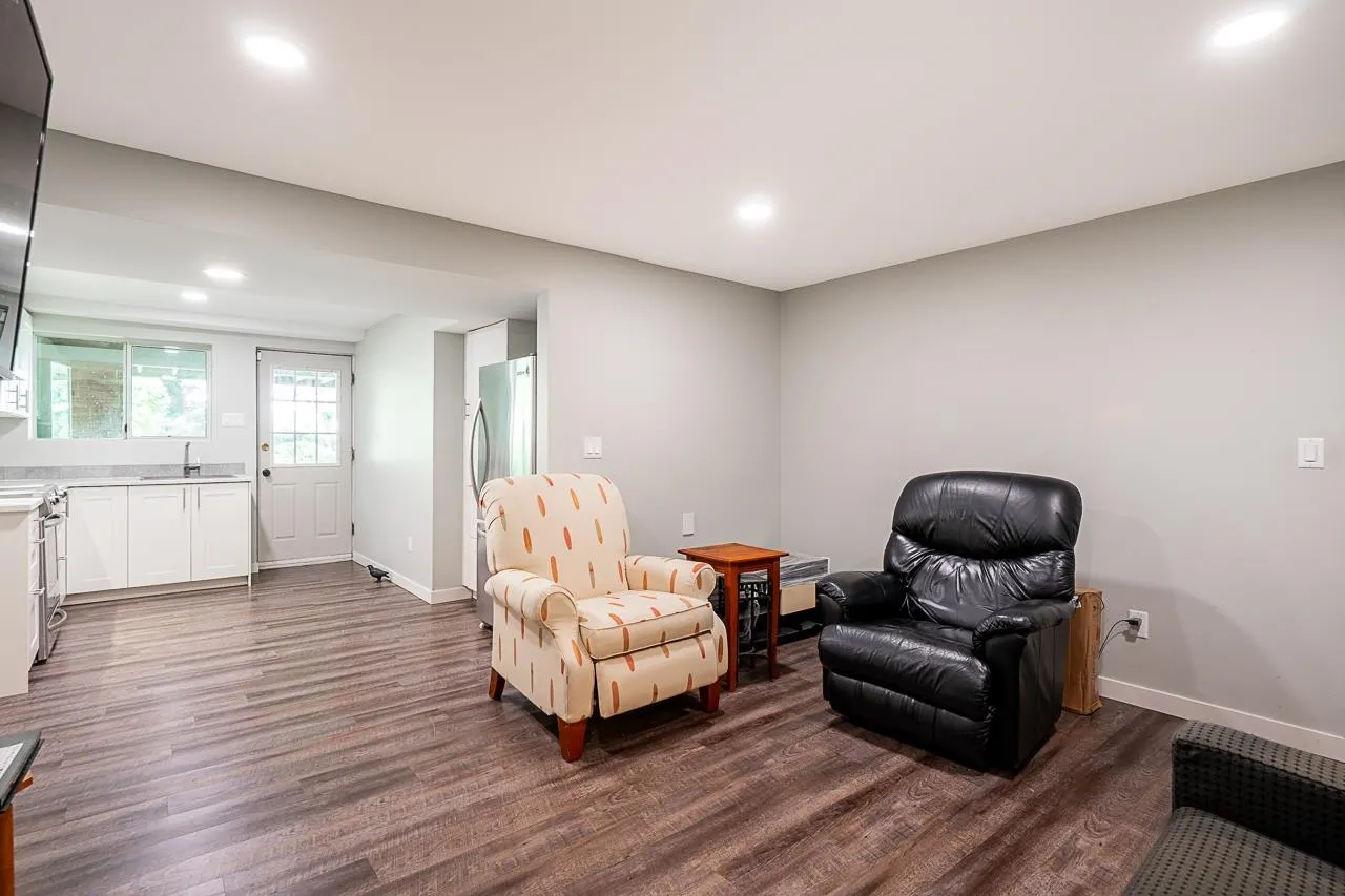 34455 Eton Crescent