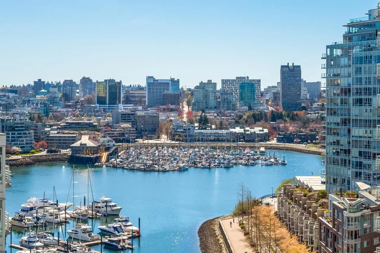 2608 198 Aquarius Mews