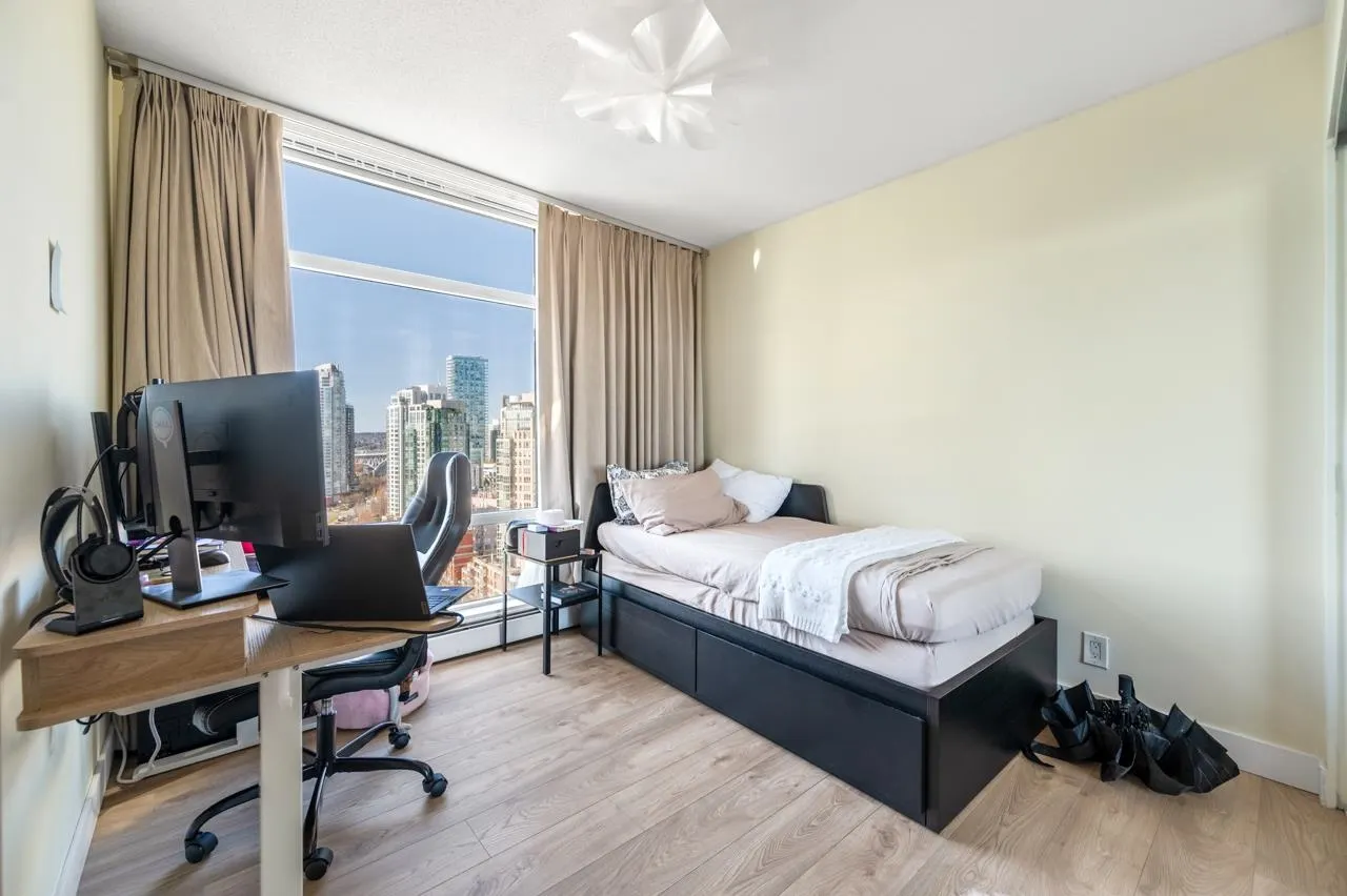 2608 198 Aquarius Mews