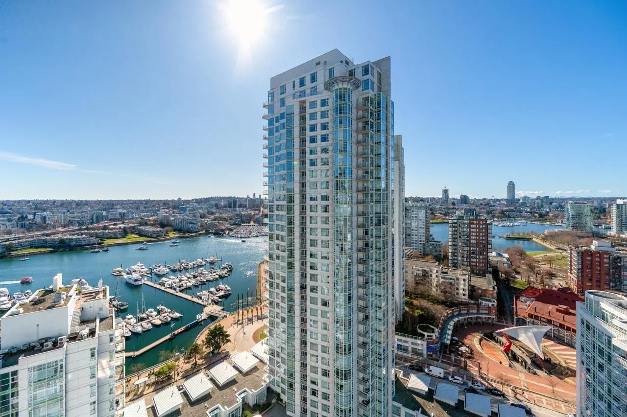 2608 198 Aquarius Mews