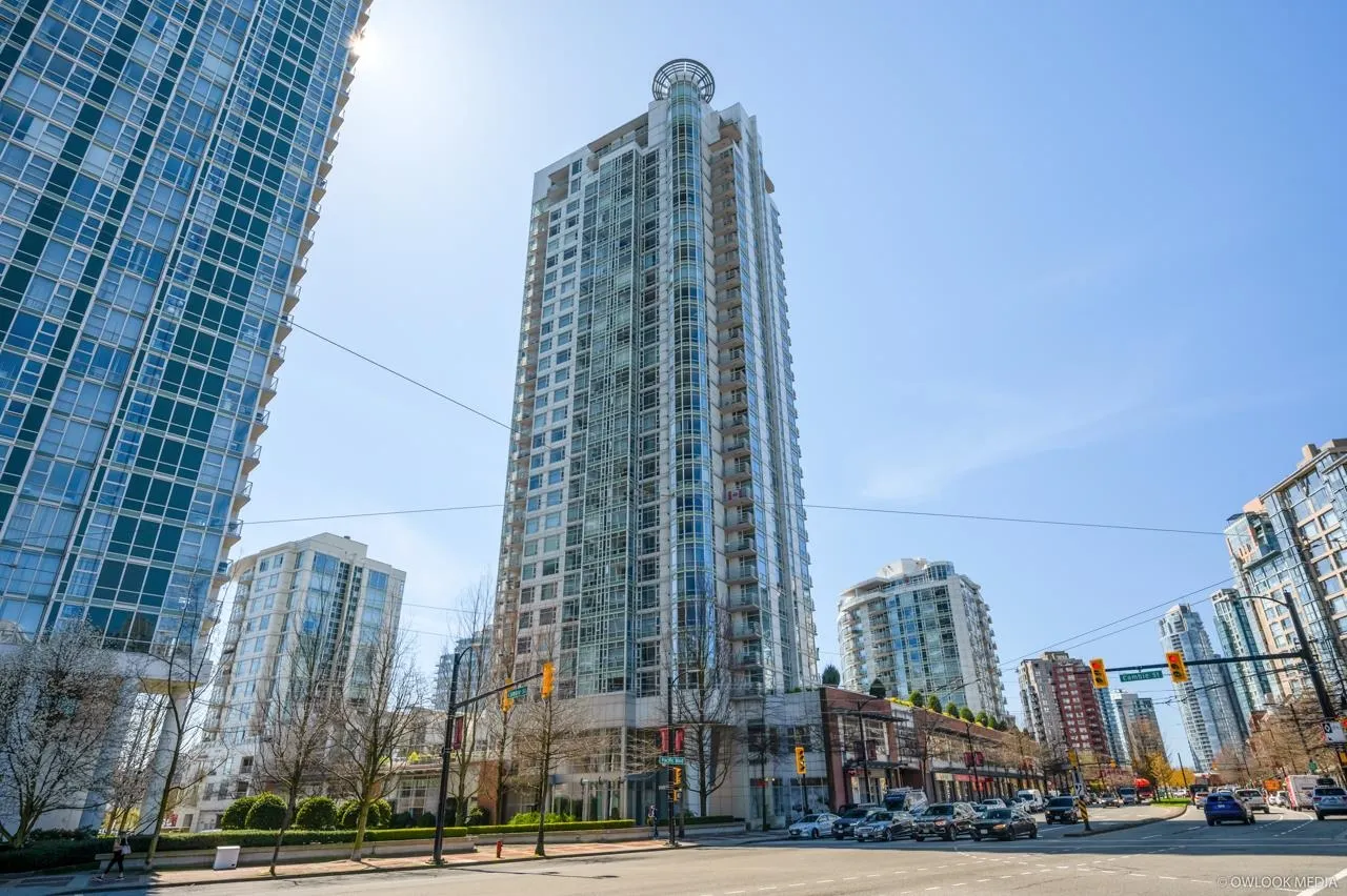 2608 198 Aquarius Mews