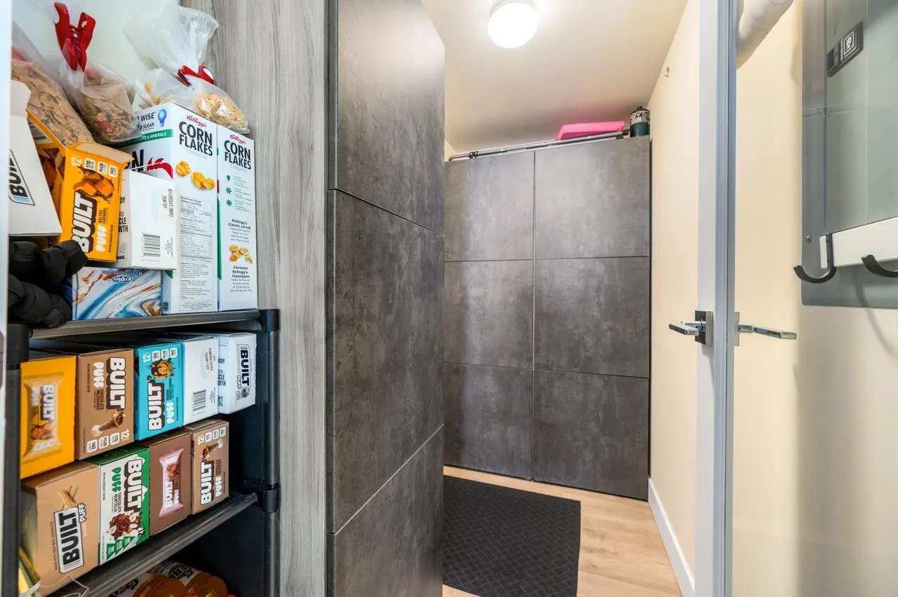 2608 198 Aquarius Mews